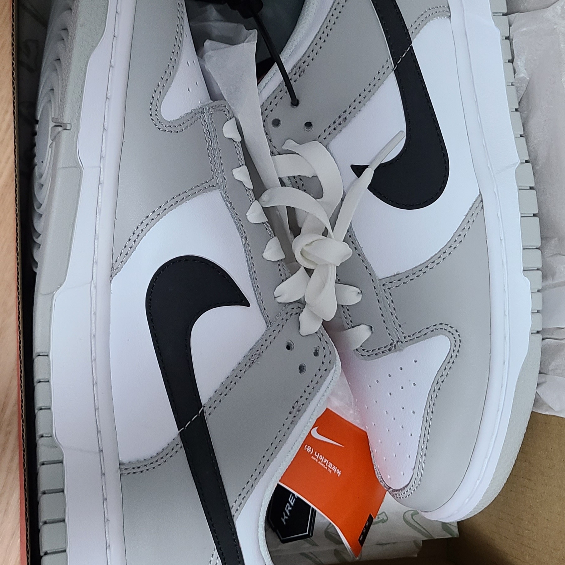 Nike Dunk Low Retro SE Jackpot Grey Fog 착용 스타일