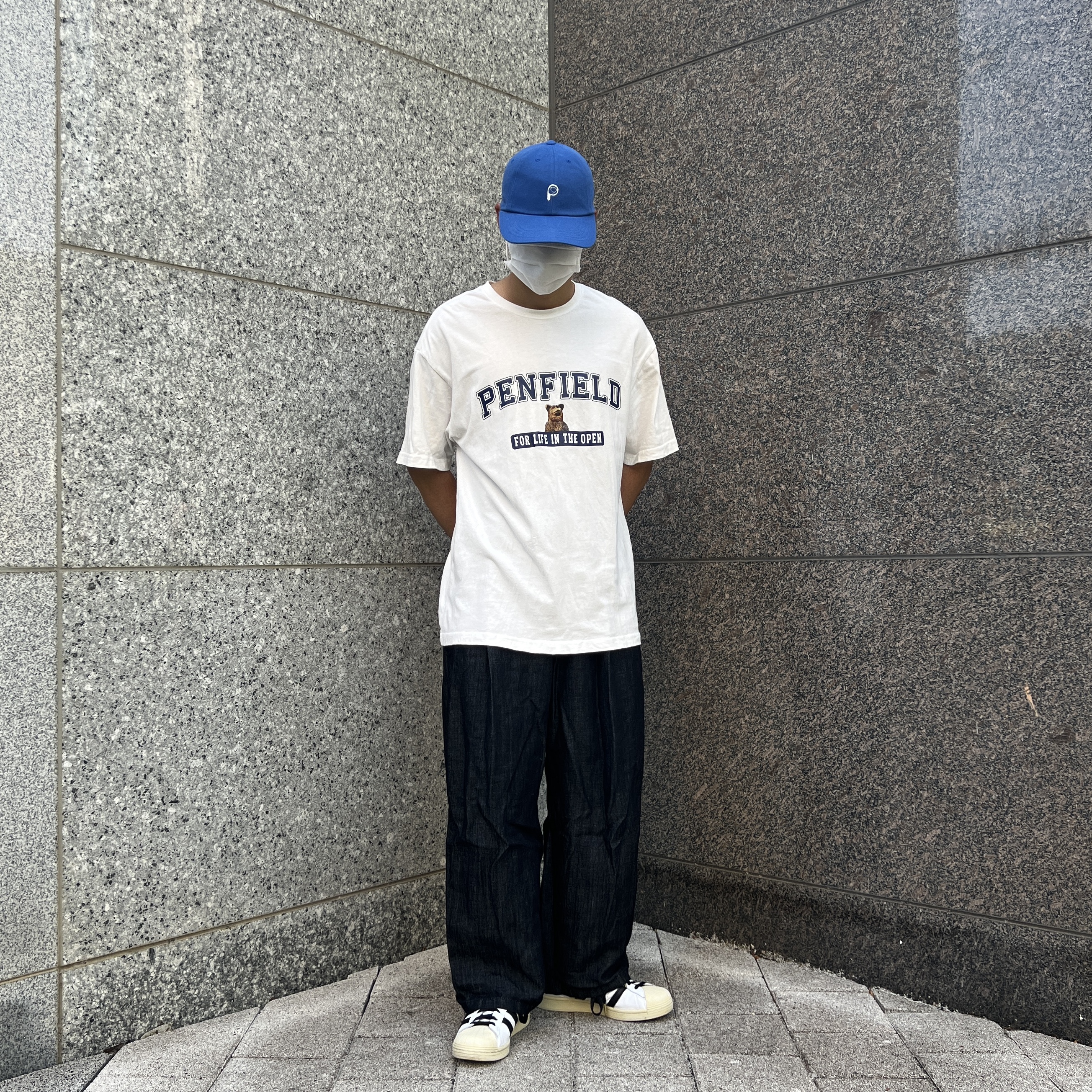 Adidas Superstar Premium White Black 착용 스타일