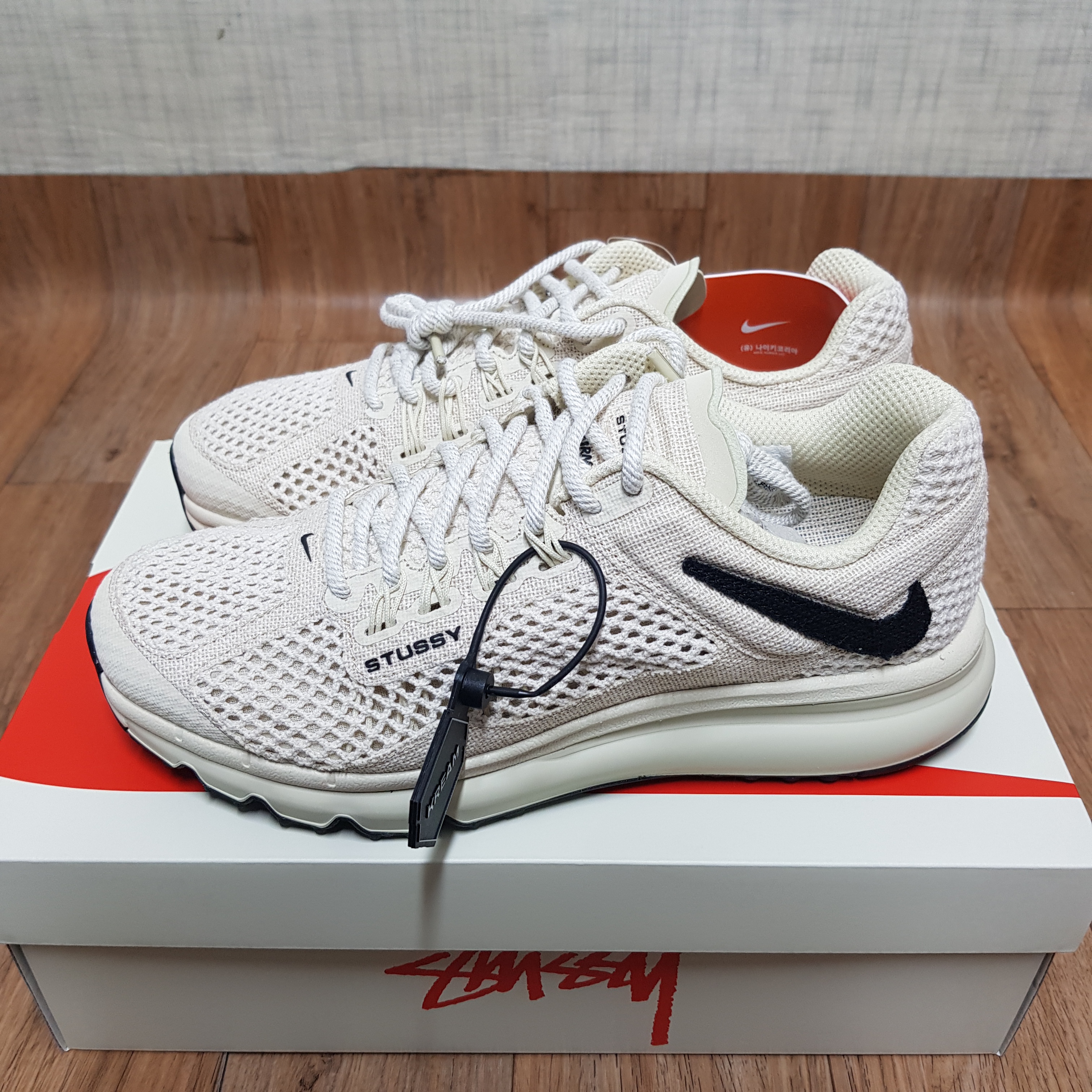 Nike x Stussy Air Max 2013 Fossil 착용 스타일 - 4