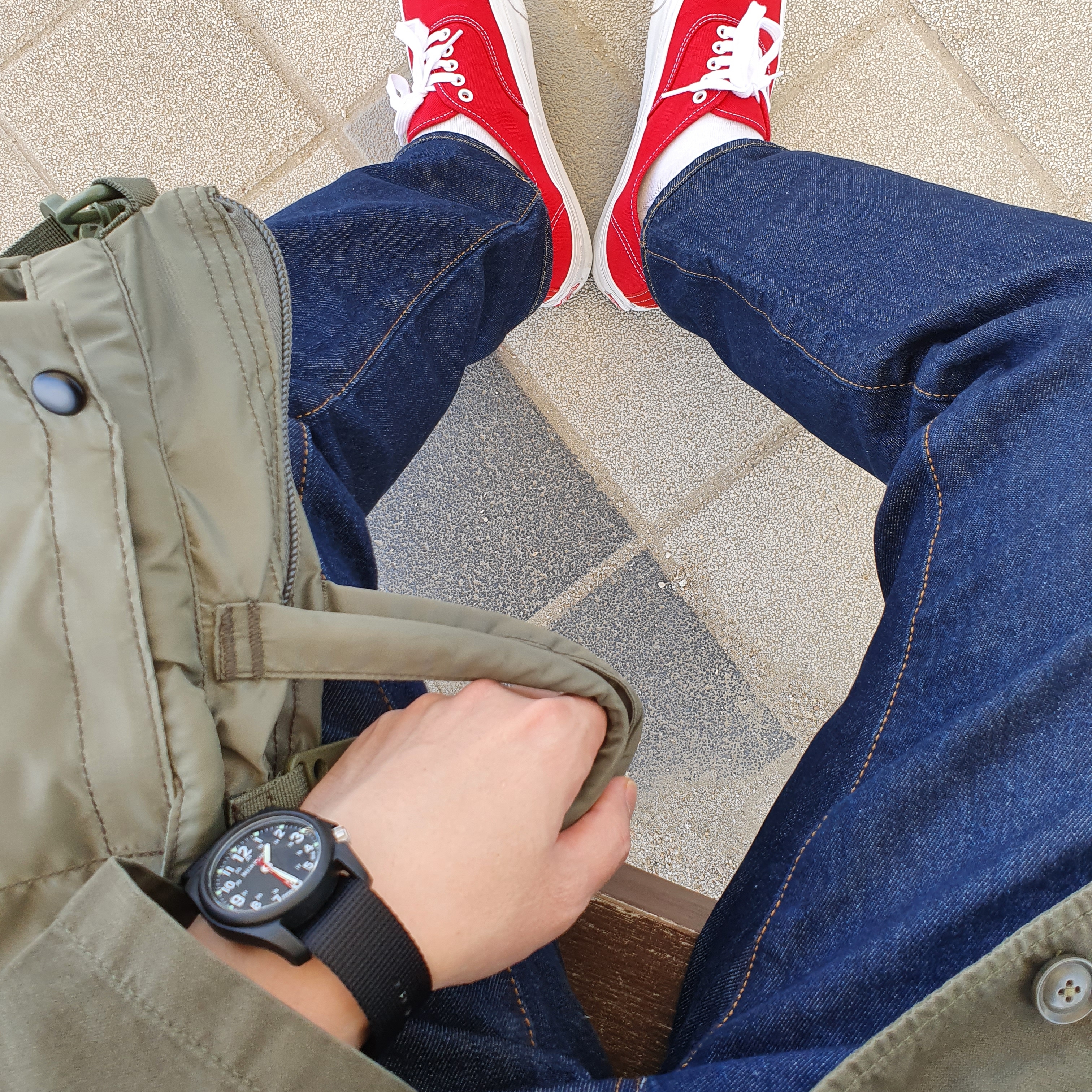 Vans Vault OG Authentic LX Red 착용 스타일