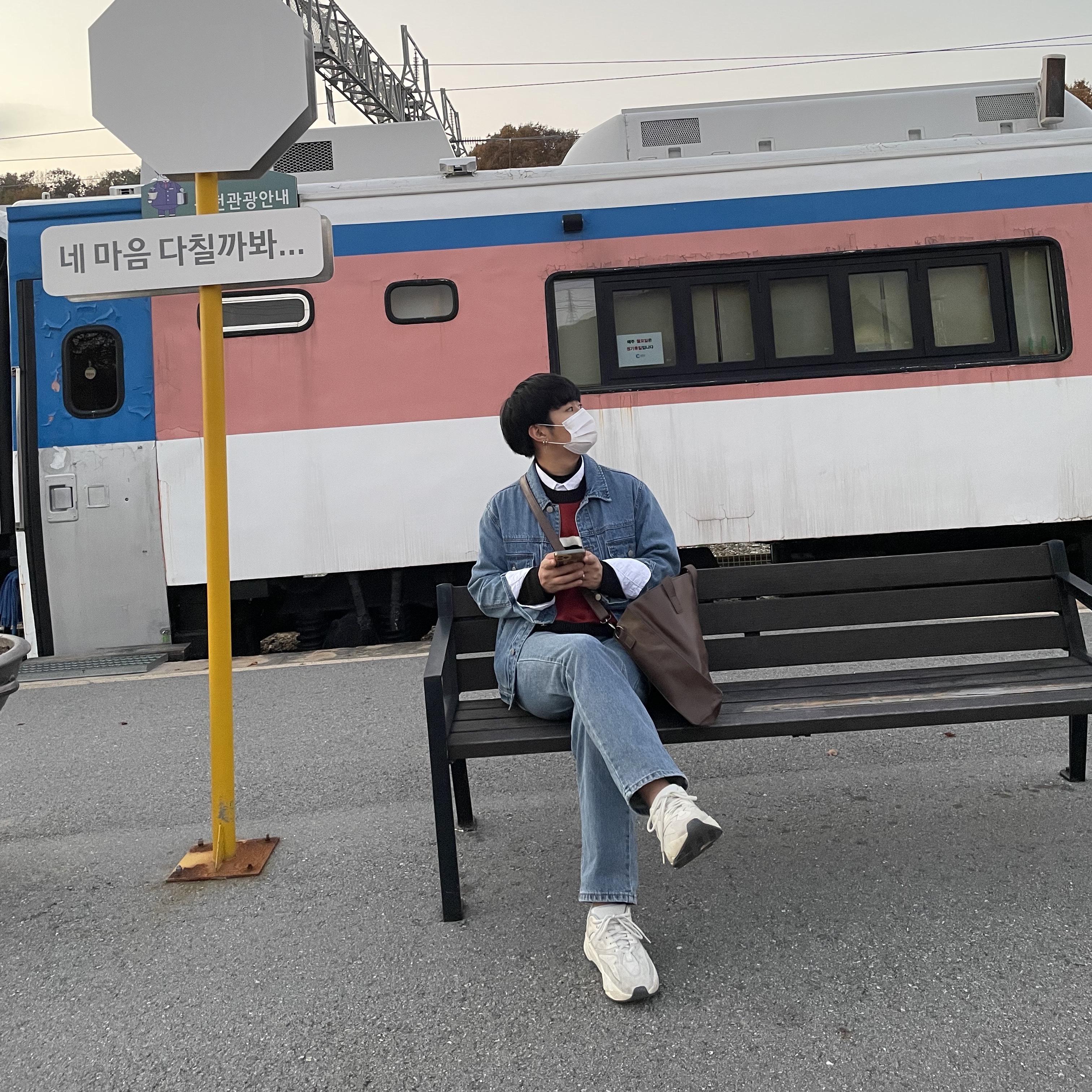 Adidas Yeezy Boost 700 Analog 2019 착용 스타일 - 2