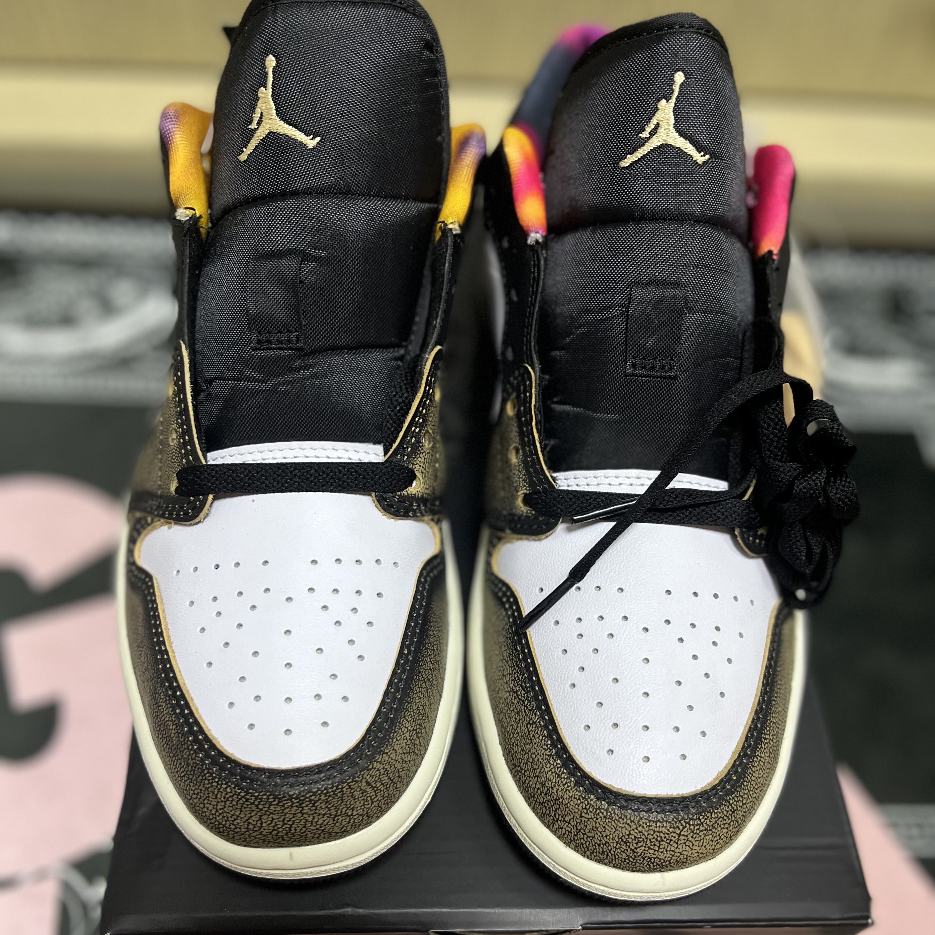 Jordan 1 Low SE Black White Onyx 착용 스타일 - 2
