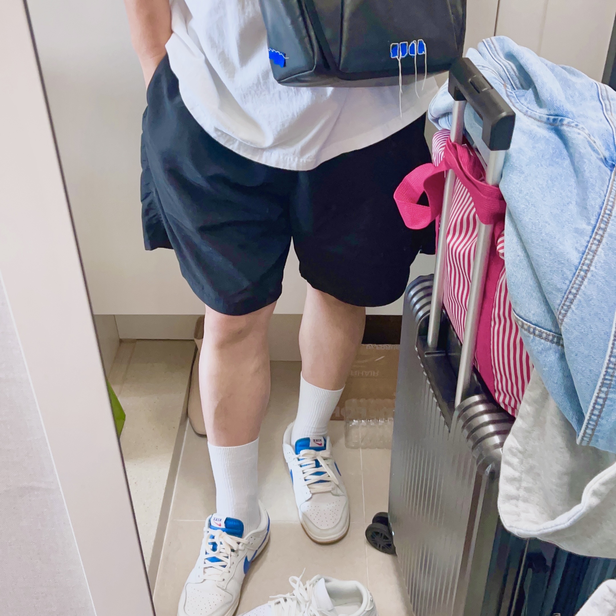 Ader Error Trace Admore Crossbody Bag Black, Supreme Ralph Steadman Box Logo T-Shirt White - 22SS 착용 스타일 - 2