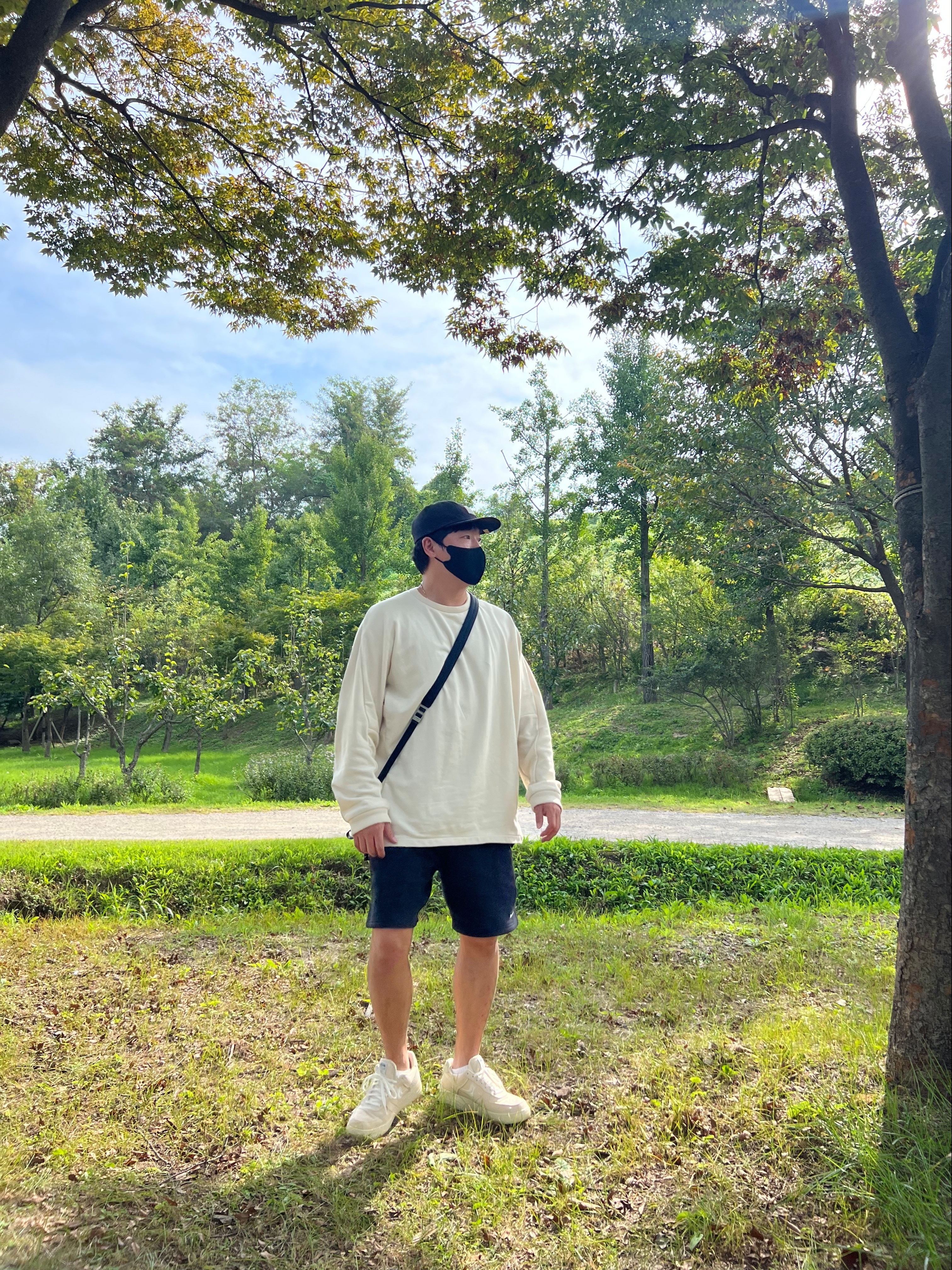 Nike x Stussy Air Force 1 Low Fossil, Nike NRG Solo Swoosh Fleece Shorts Black - Asia 착용 스타일 - 1