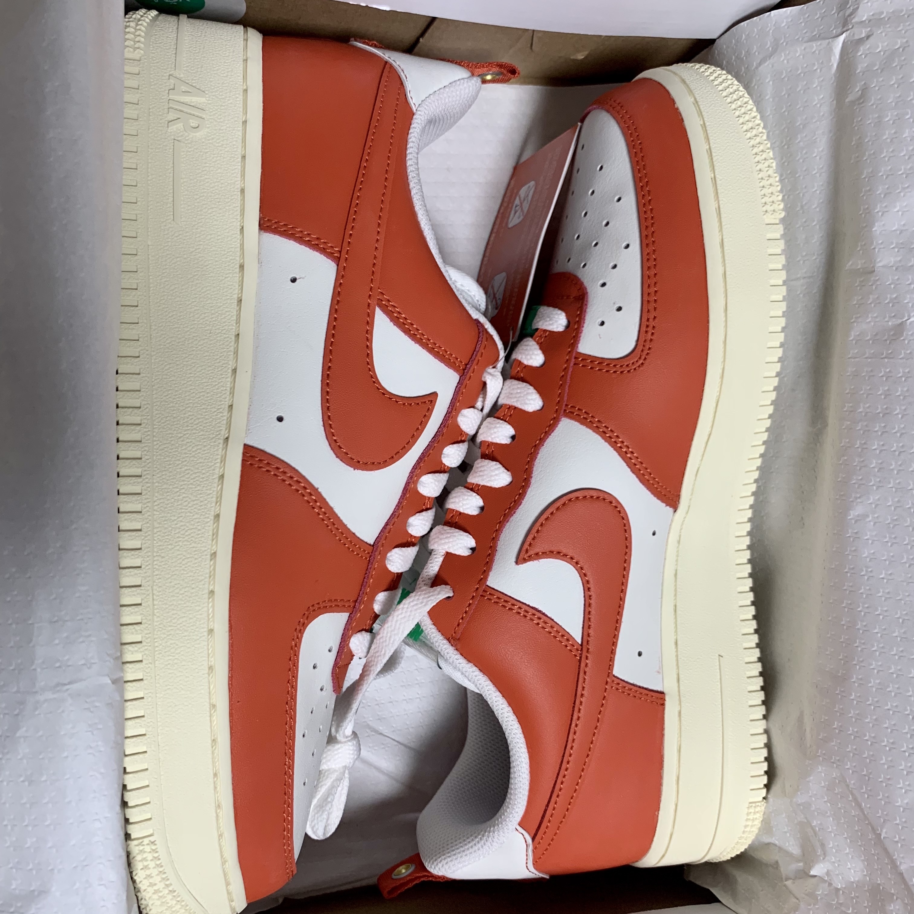 Nike Air Force 1 '07 LV8 Pojangmacha 착용 스타일 - 1