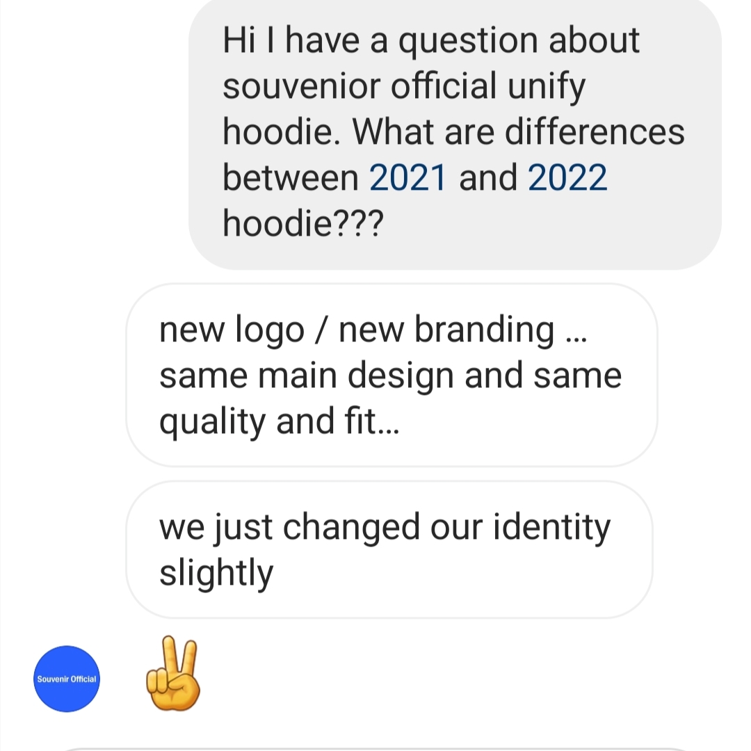 Souvenir Official Eunify Classic Hoodie Blue 착용 스타일 - 1