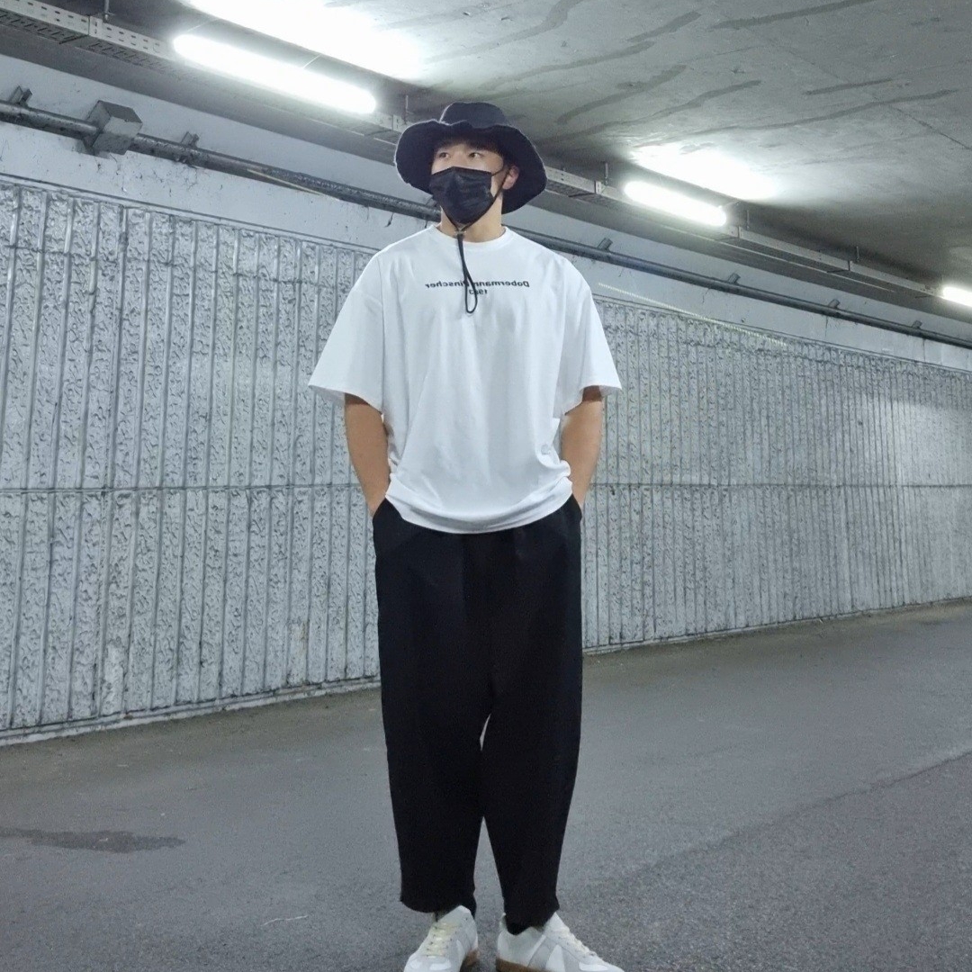 Jacquemus Le Bob Artichaut Bucket Hat Black, Maison Margiela Calfskin Replica Sneakers 착용 스타일 - 1