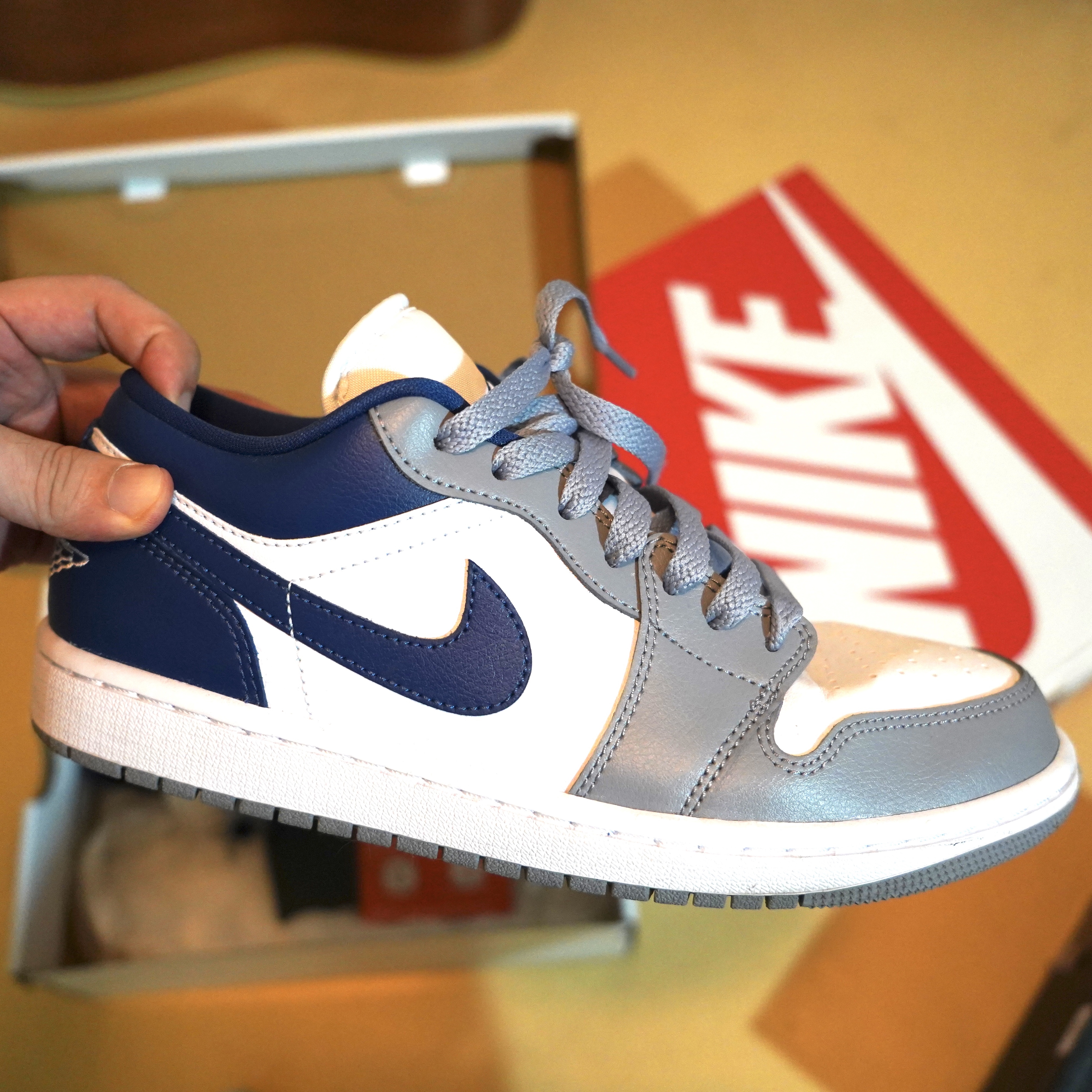 (W) Jordan 1 Low White Grey Blue 착용 스타일