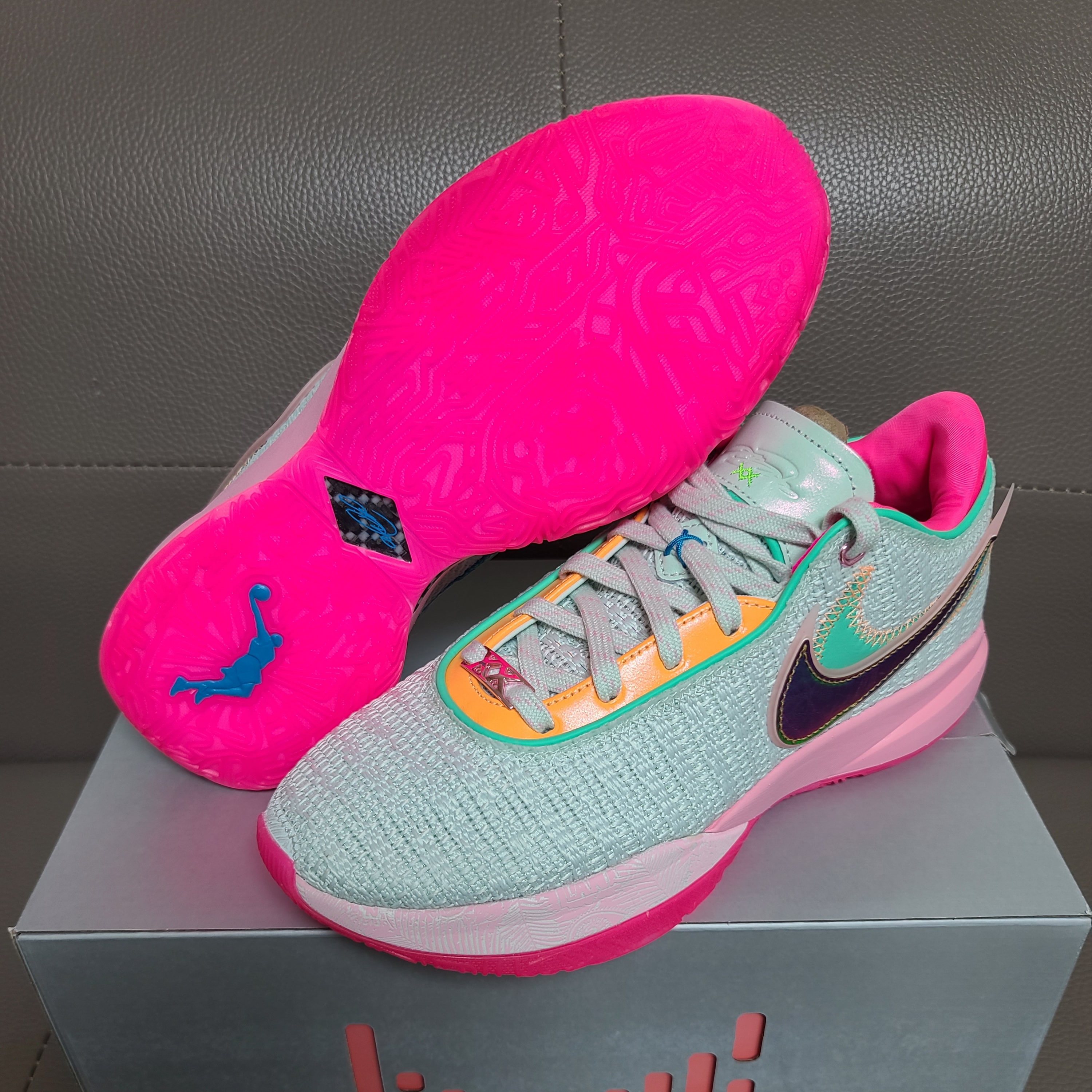 Nike LeBron XX EP Barely Green 착용 스타일 - 2