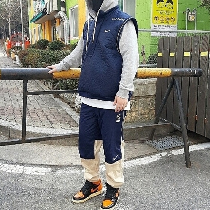 Nike x Cav Empt Vest Navy, Nike x Cav Empt Track Pants Navy 착용 스타일