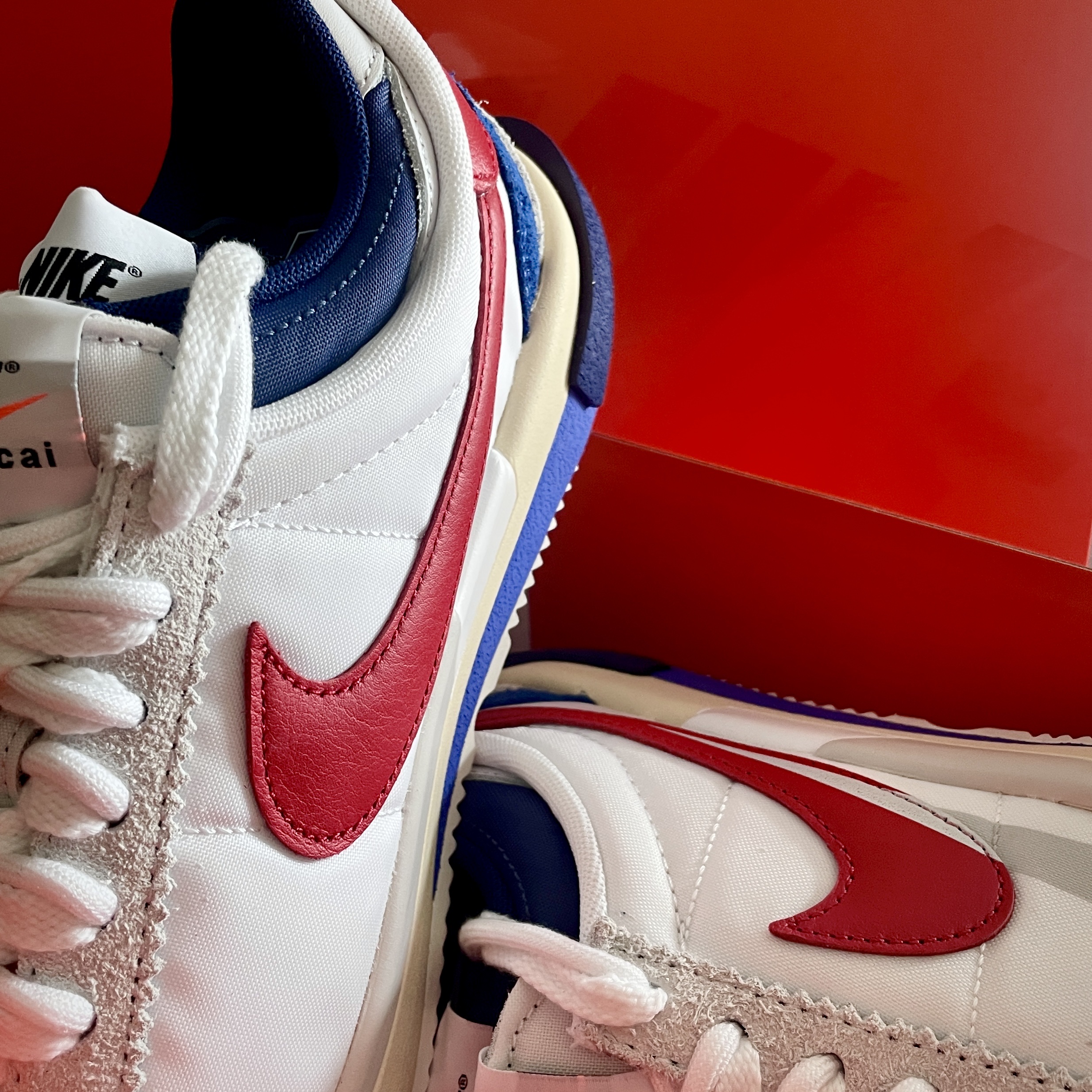 Nike x Sacai Zoom Cortez SP White and University Red 착용 스타일