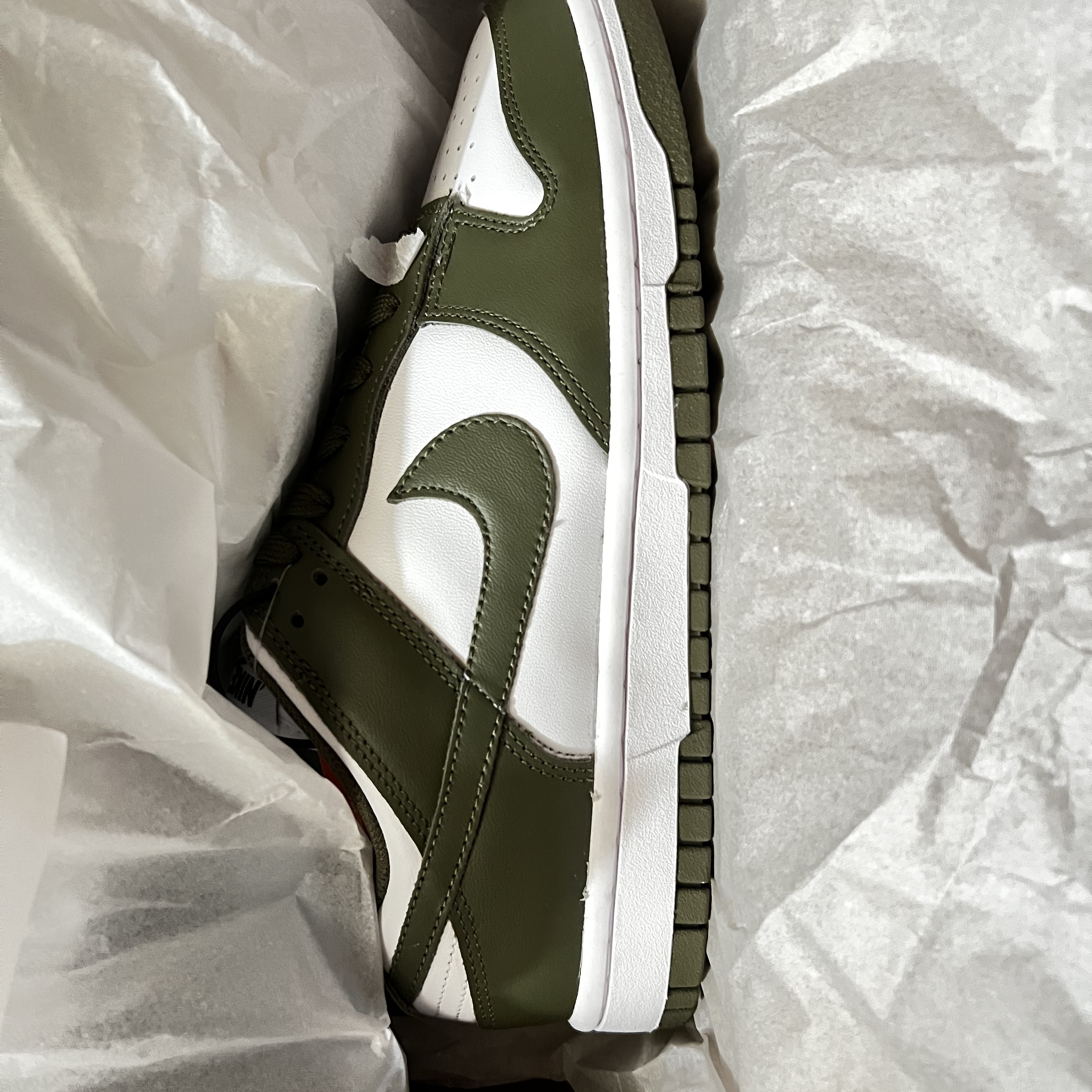 (W) Nike Dunk Low Medium Olive 착용 스타일