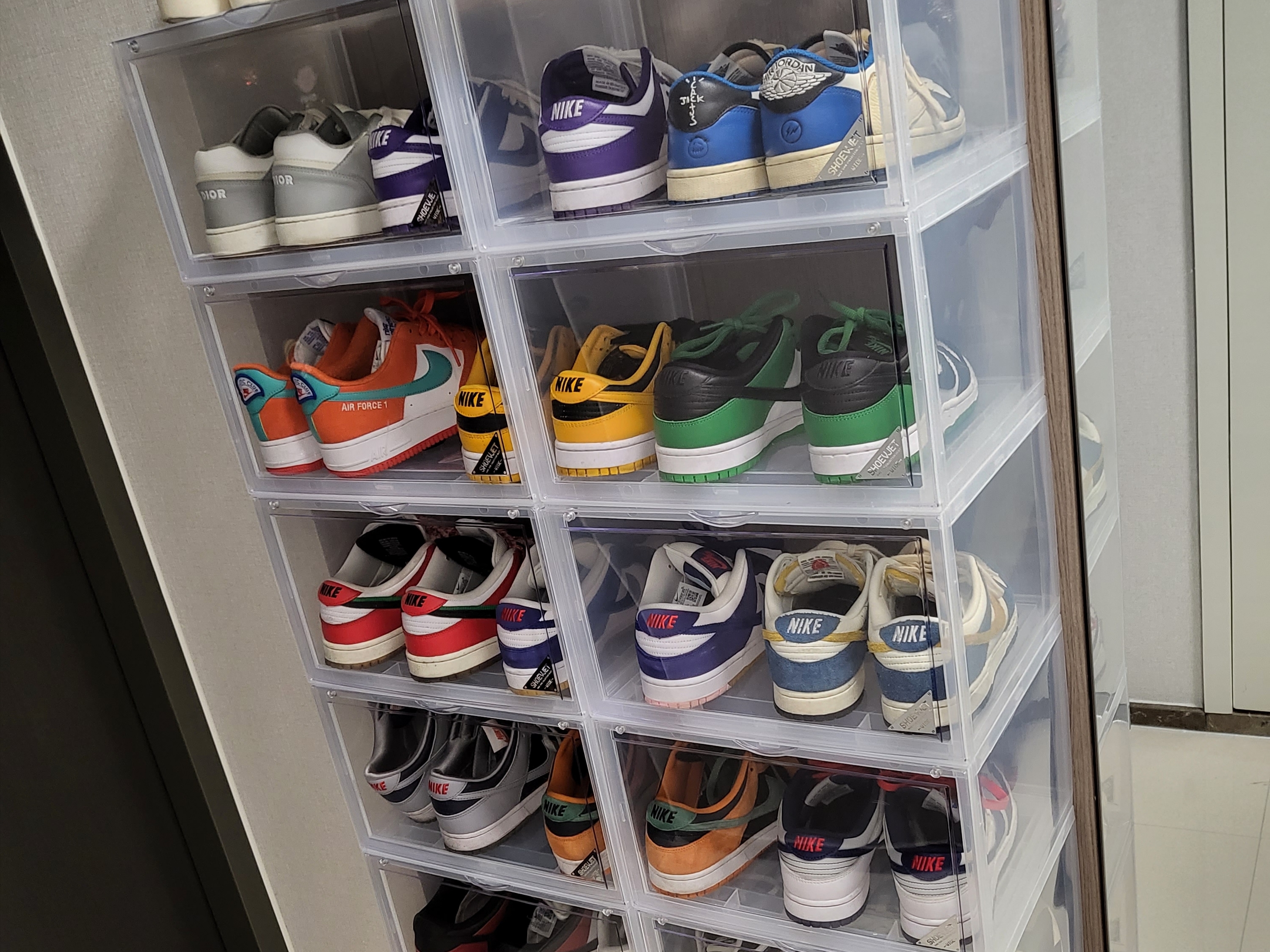 Nike Dunk Low Retro SE Jackpot Malachite, Jordan 1 x Travis Scott x Fragment Retro Low OG SP Military Blue 착용 스타일 - 2