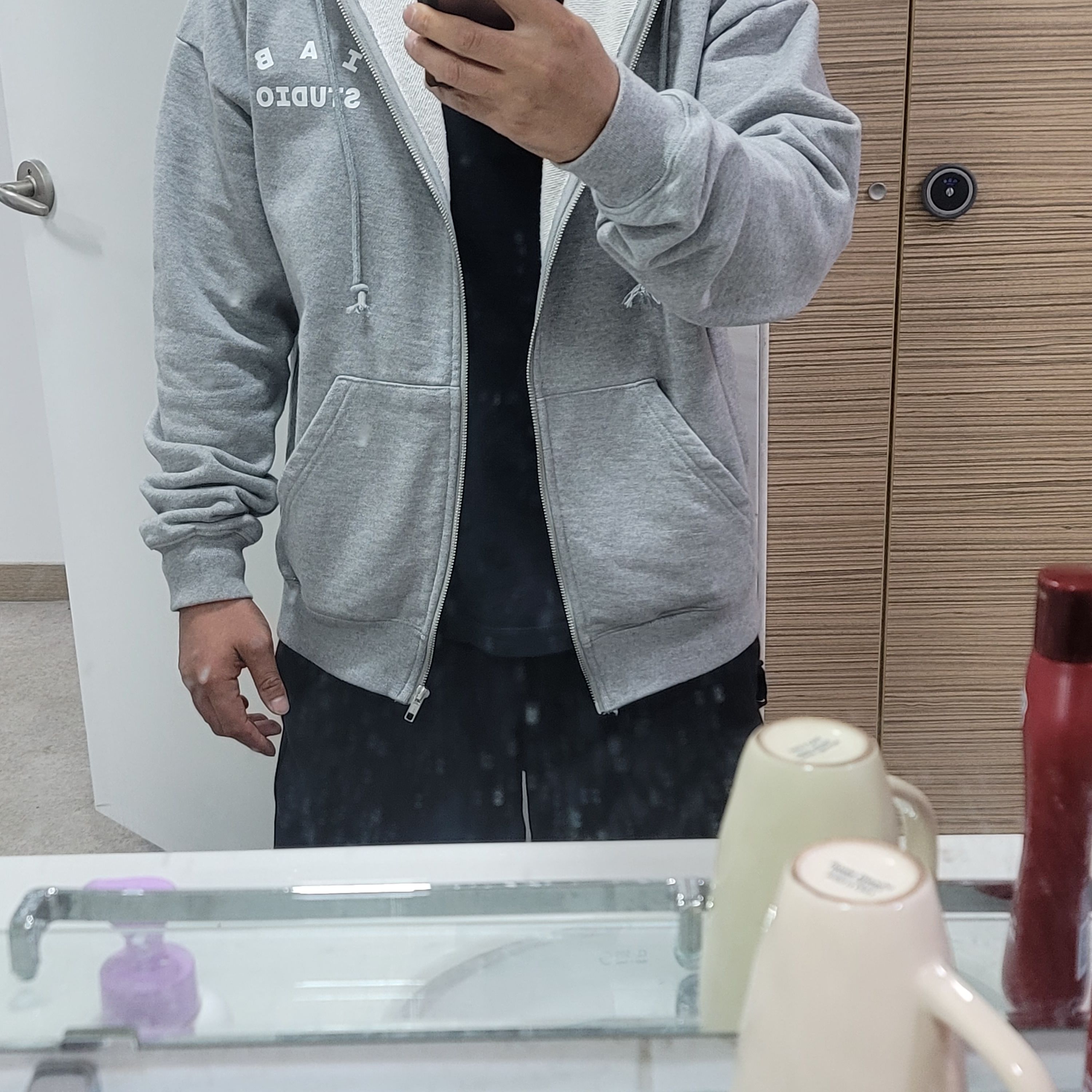 IAB Studio Zip-Up Hoodie Gray - 22FW 착용 스타일