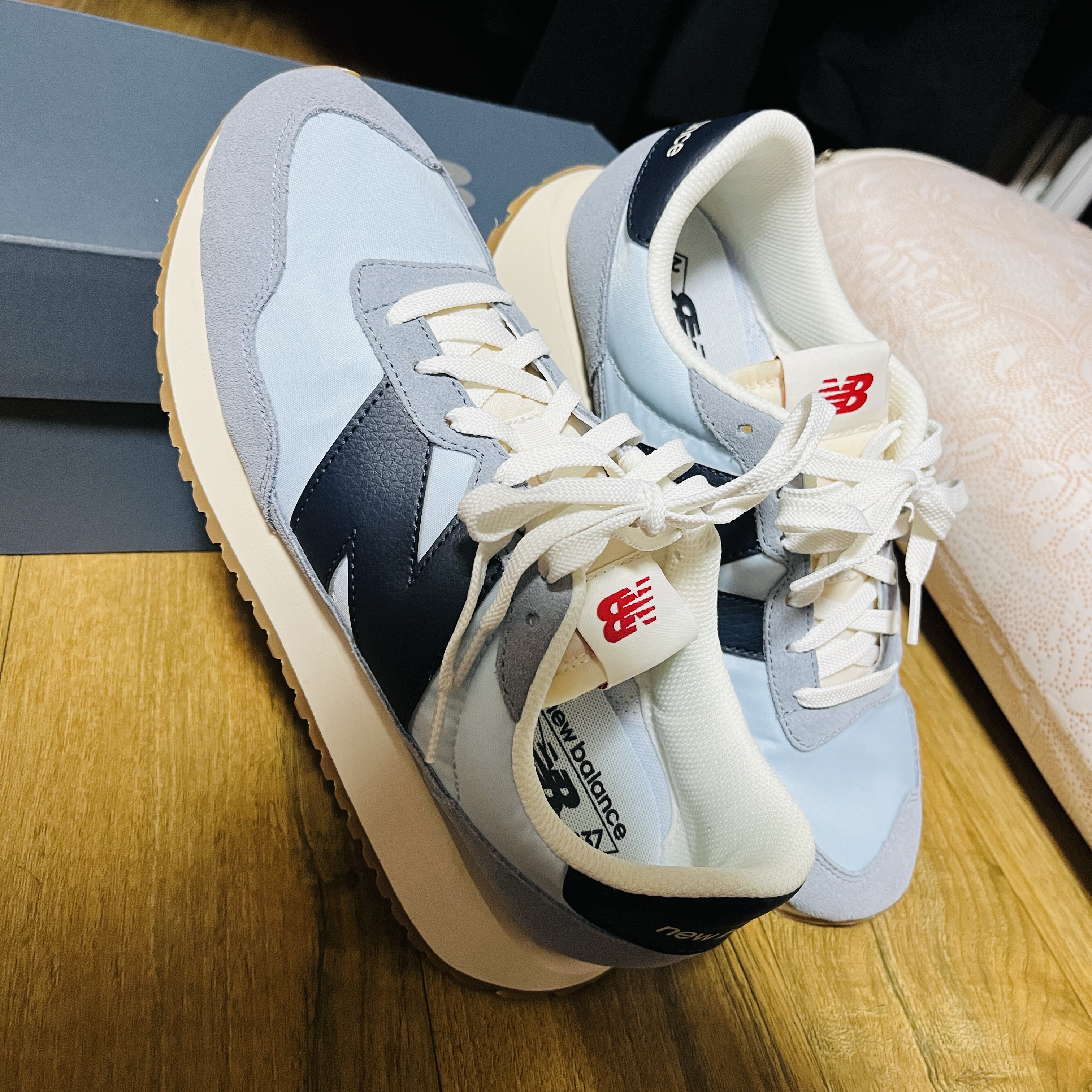 New Balance 237 Reflection Eclipse 착용 스타일 - 2