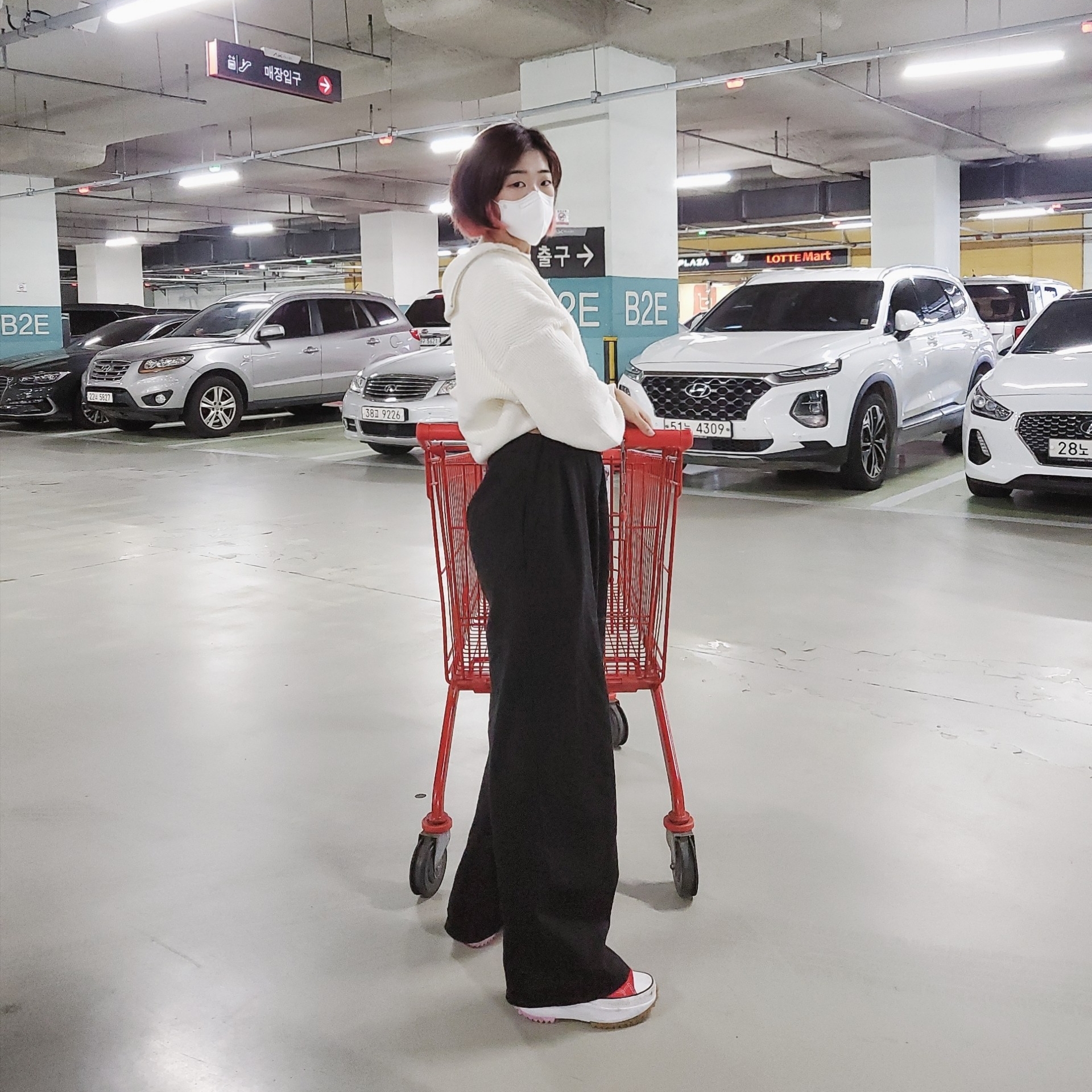 Converse Run Star Hike Hi University Red 착용 스타일 - 1