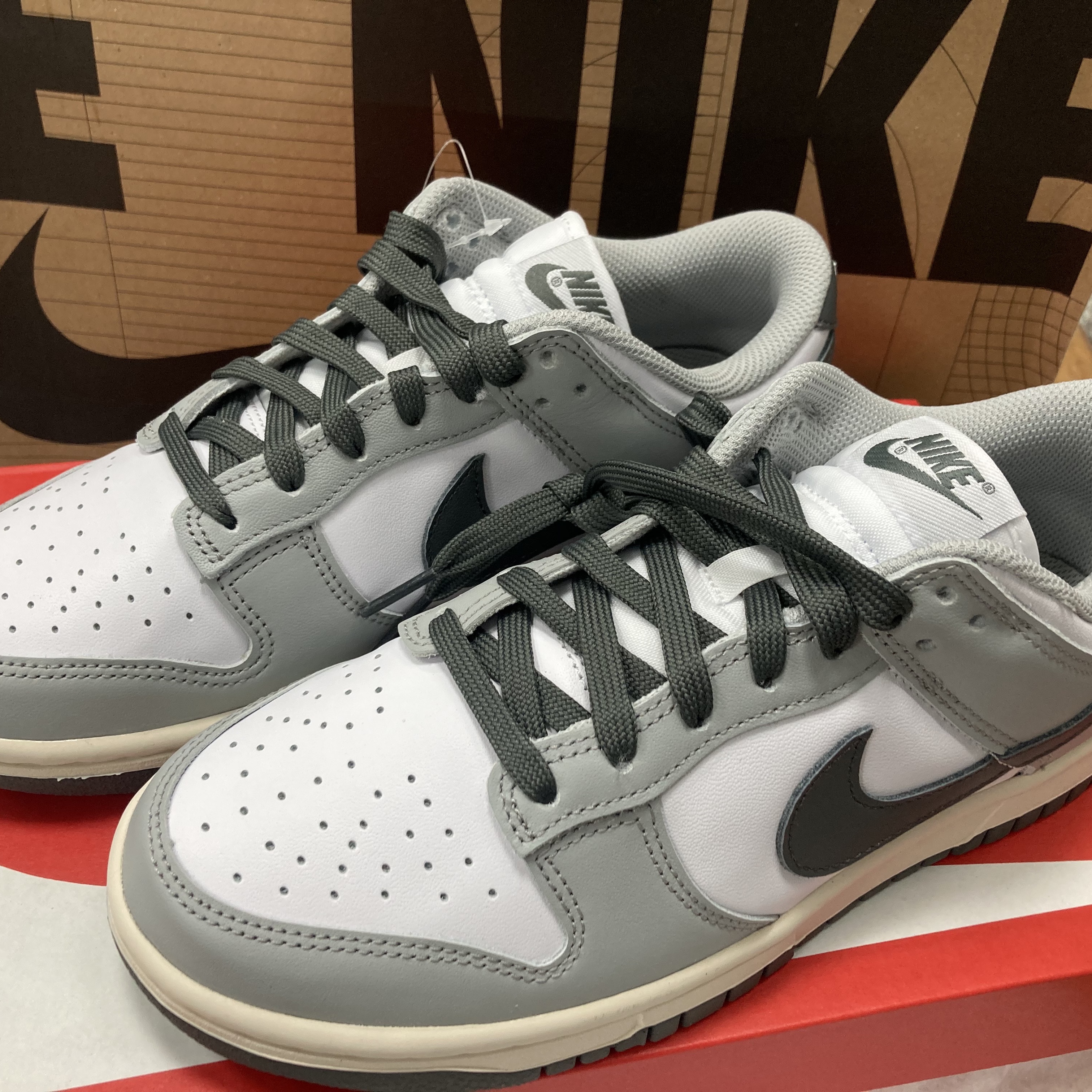 (W) Nike Dunk Low Light Smoke Grey 착용 스타일