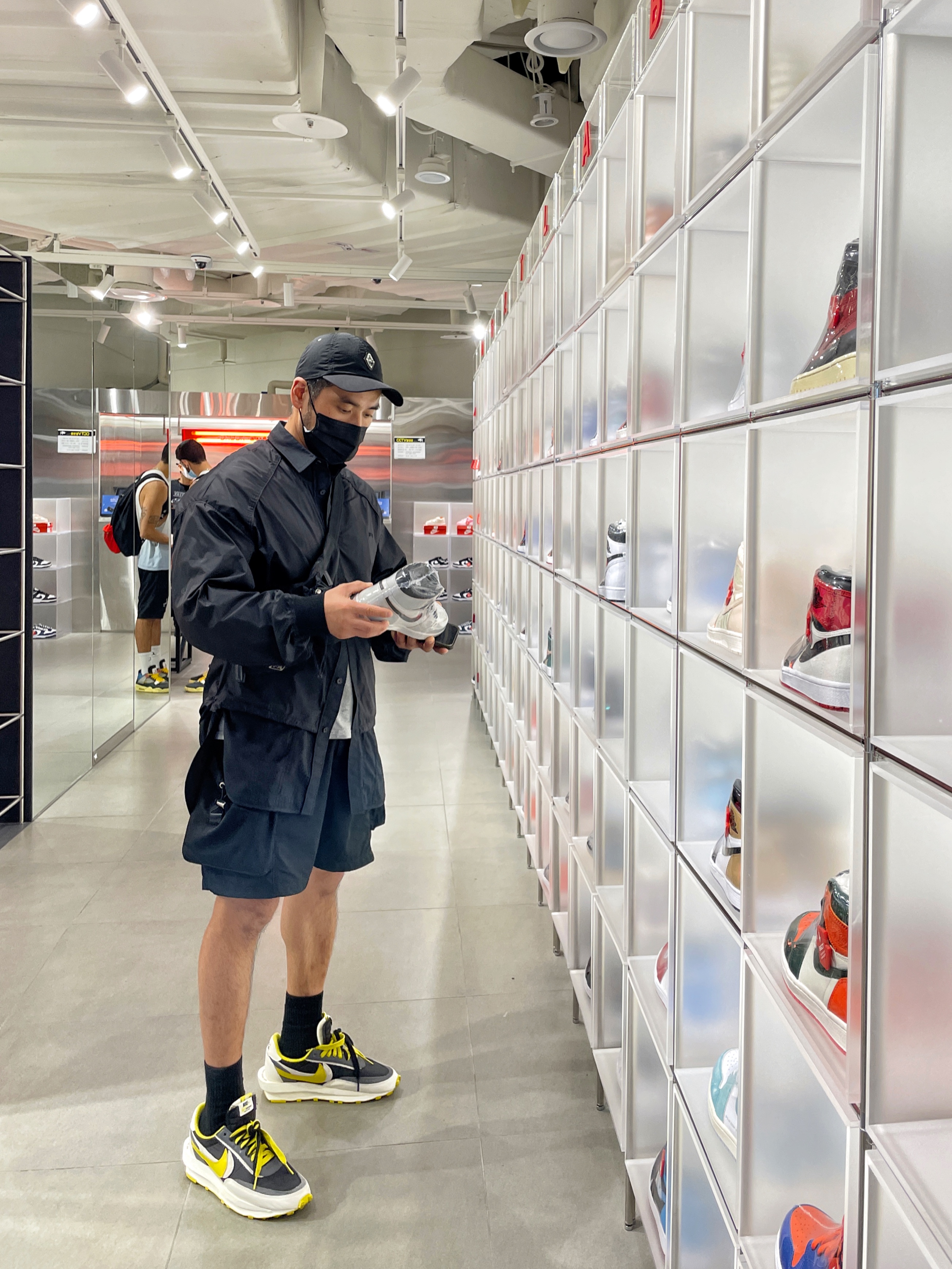 Nike x Sacai x Undercover LDWaffle Black Bright Citron 착용 스타일 - 1