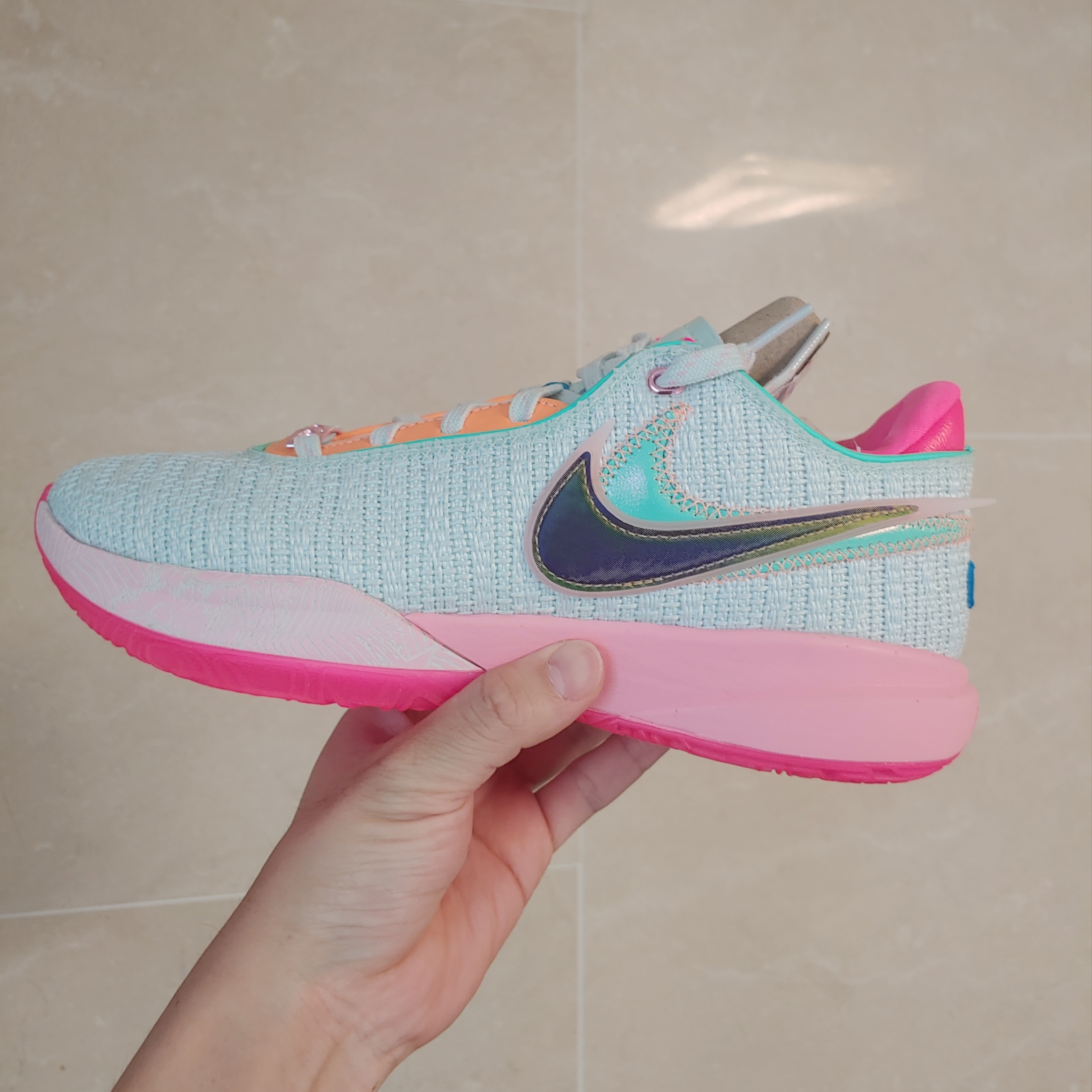 Nike LeBron XX EP Barely Green 착용 스타일 - 1