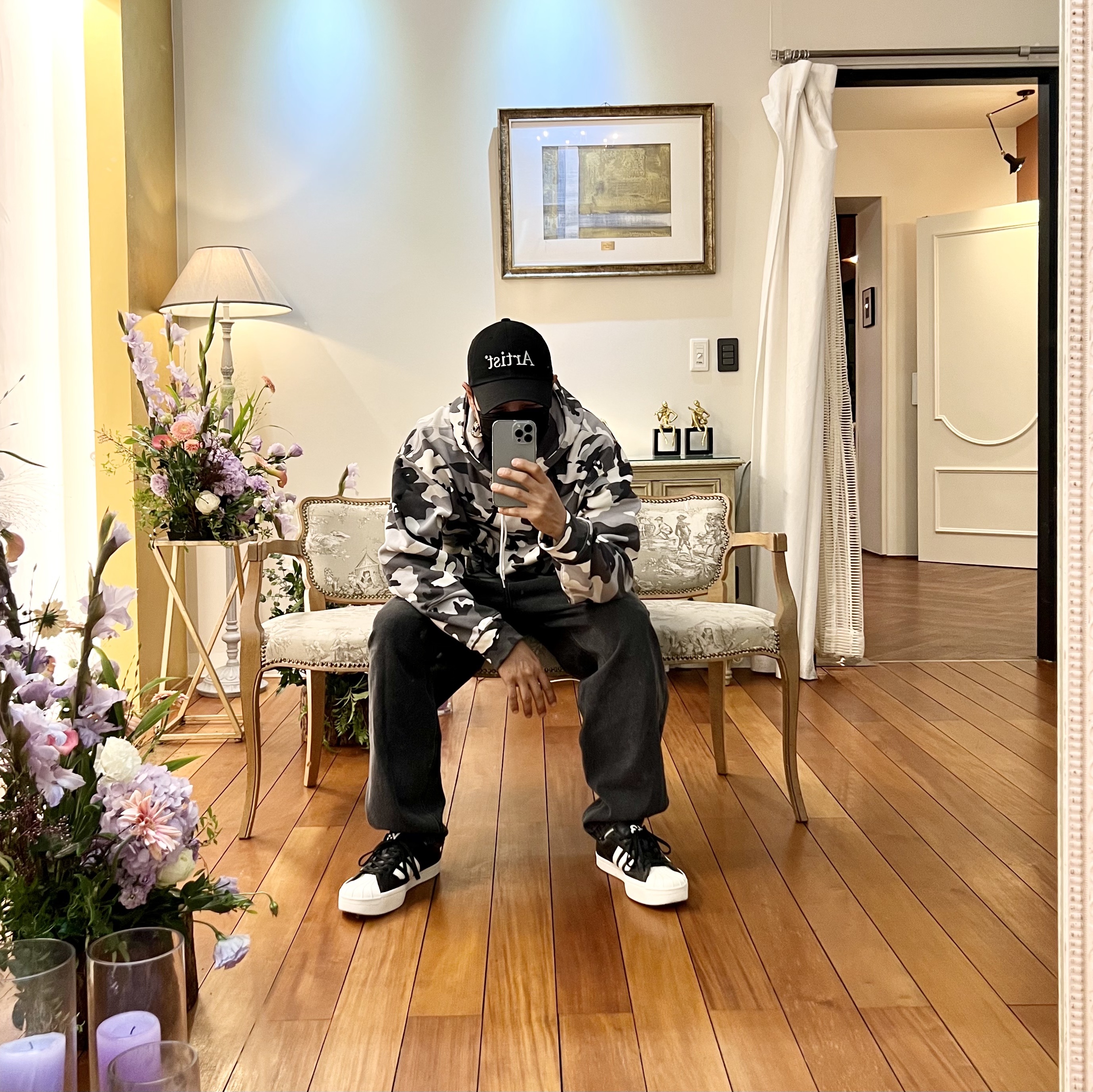 Y-3 Yohji Star Black White, Nike NRG Solo Swoosh Fleece Hoodie Sail White Camo - Asia 착용 스타일 - 4