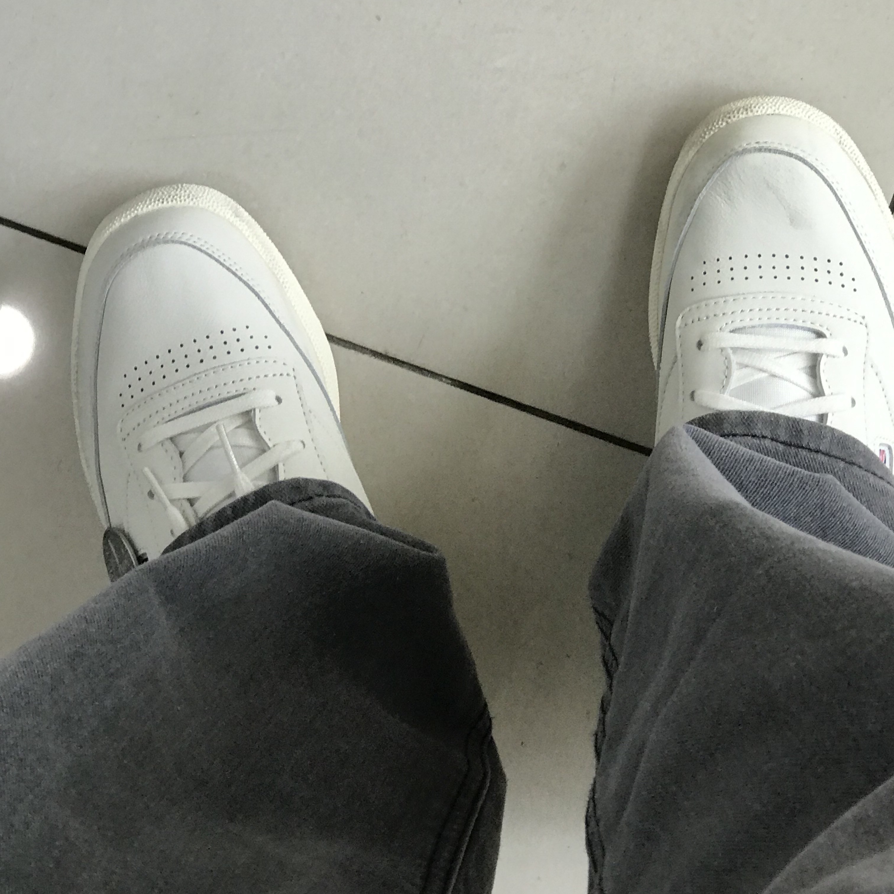 Reebok Club C 85 35th Anniversary Chalk Glen Green 착용 스타일