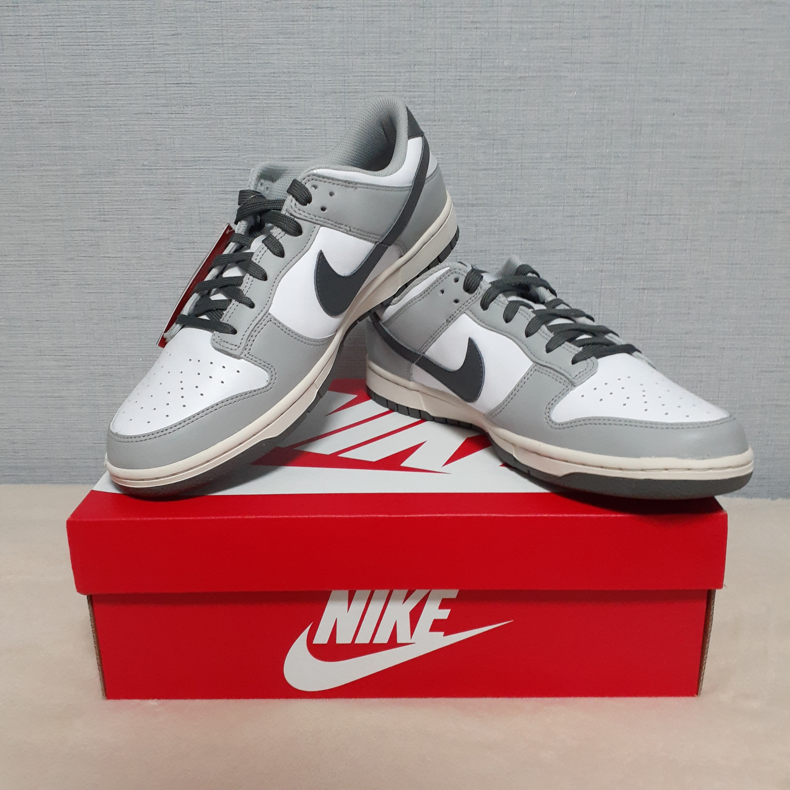 (W) Nike Dunk Low Light Smoke Grey 착용 스타일