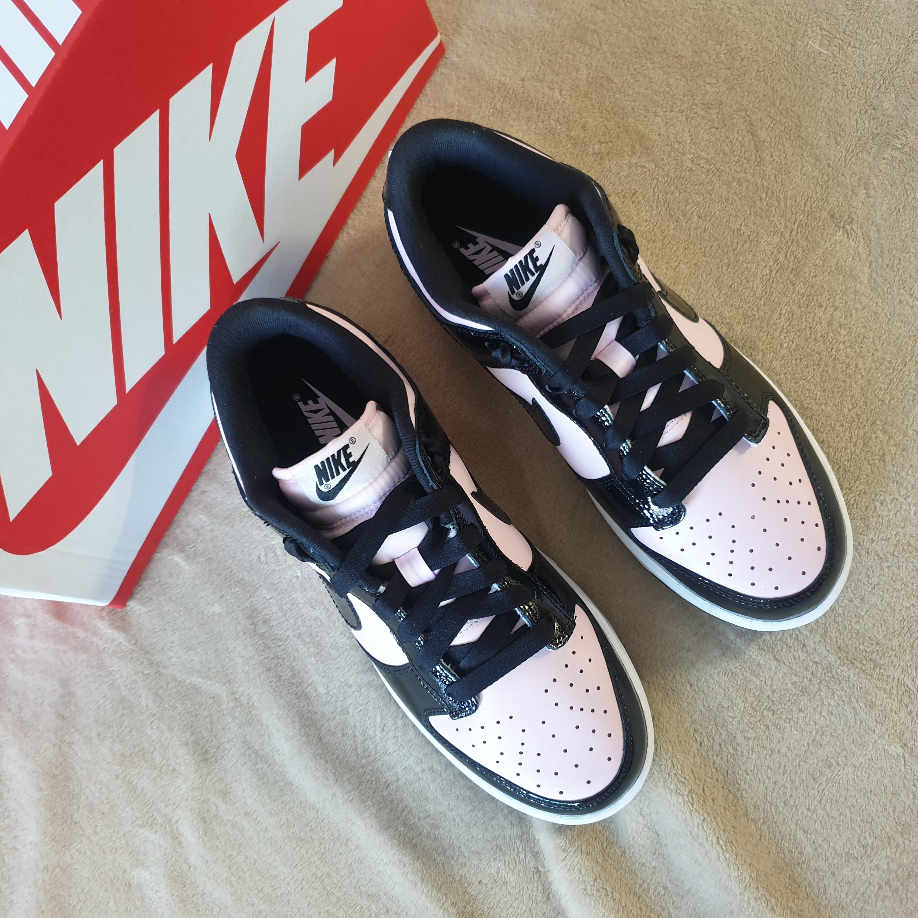 (W) Nike Dunk Low Essential Pink Foam Black 착용 스타일
