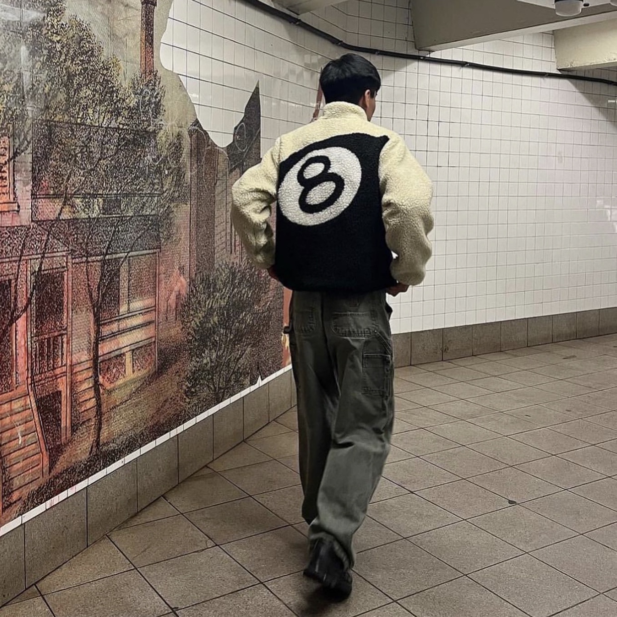 Stussy 8 Ball Sherpa Jacket Natural 착용 스타일 - 1