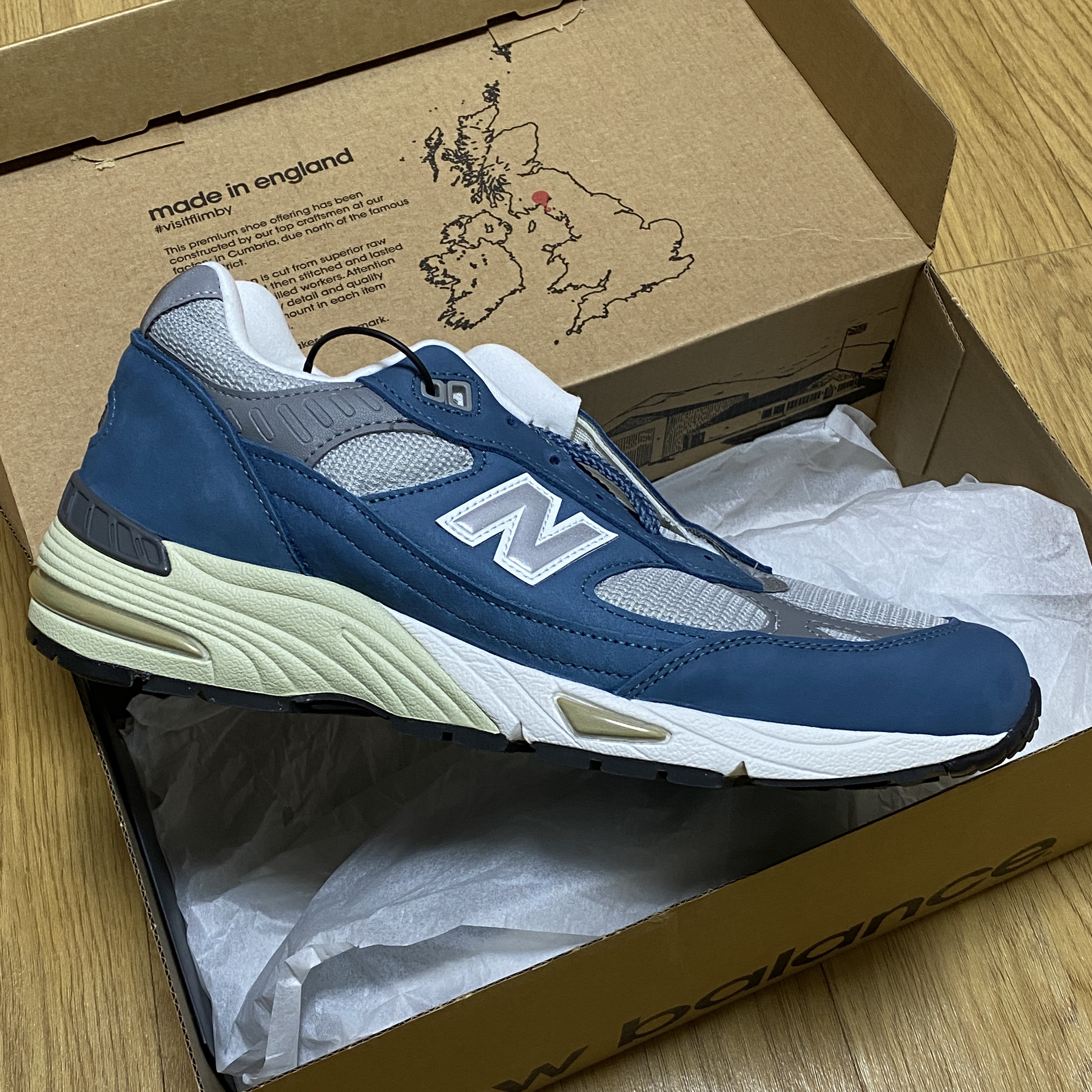 New Balance 991 Made in UK Blue Grey 착용 스타일