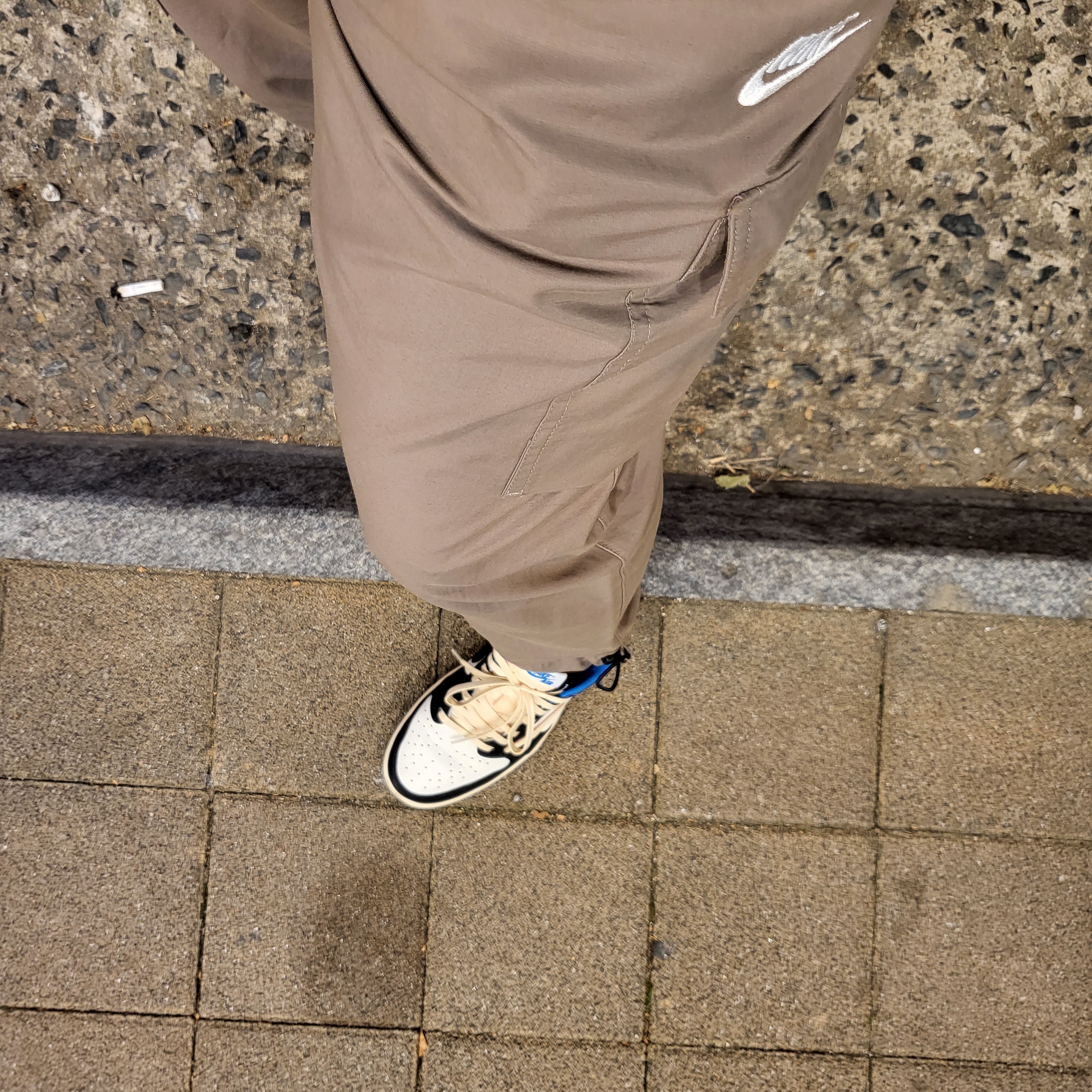 Jordan 1 x Travis Scott x Fragment Retro Low OG SP Military Blue 착용 스타일