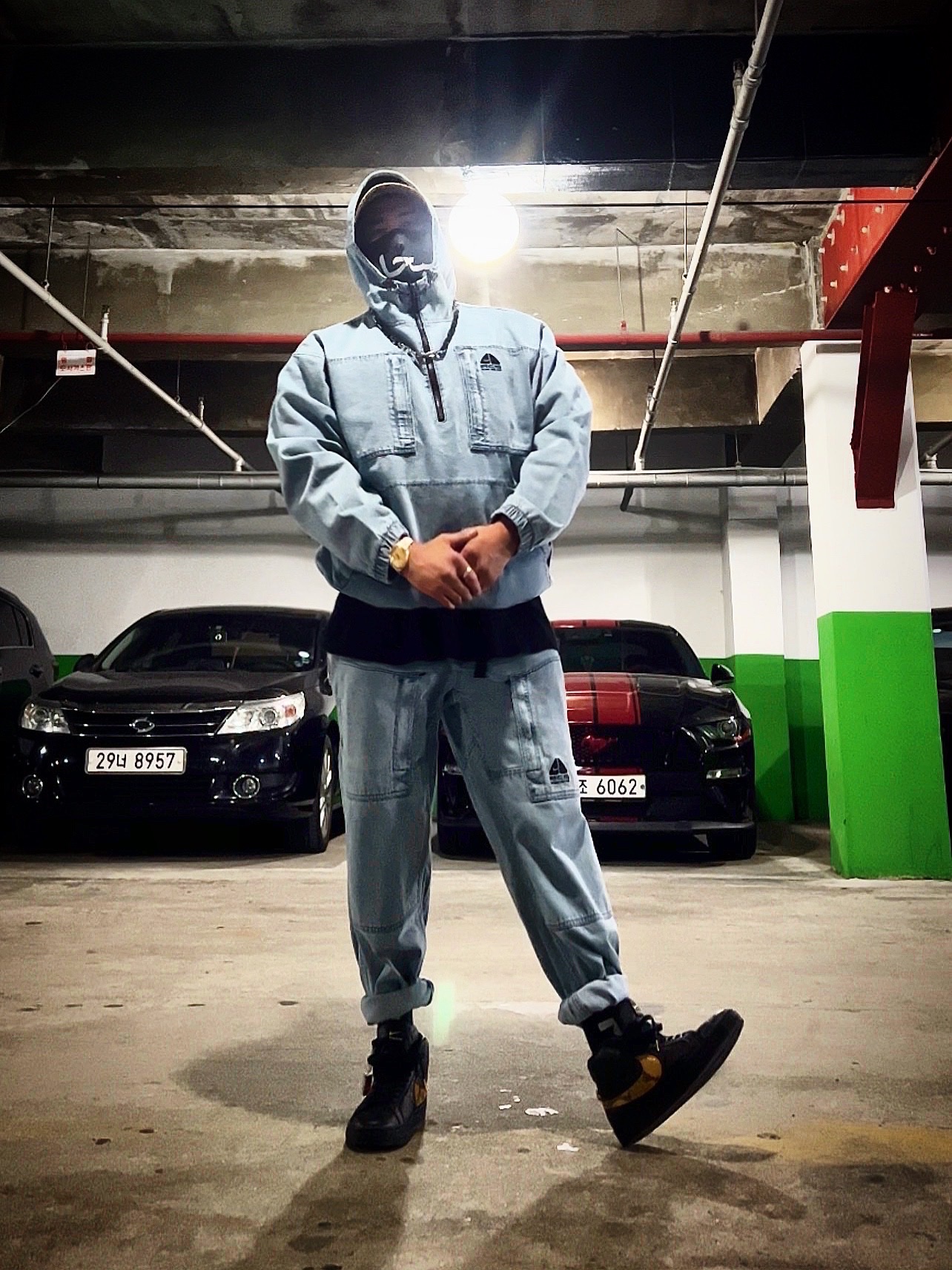 Supreme x Nike ACG Denim 6-Panel Gold Snakeskin - 22FW, Louis Vuitton Monogram Chain Bracelet Silver 착용 스타일 - 4