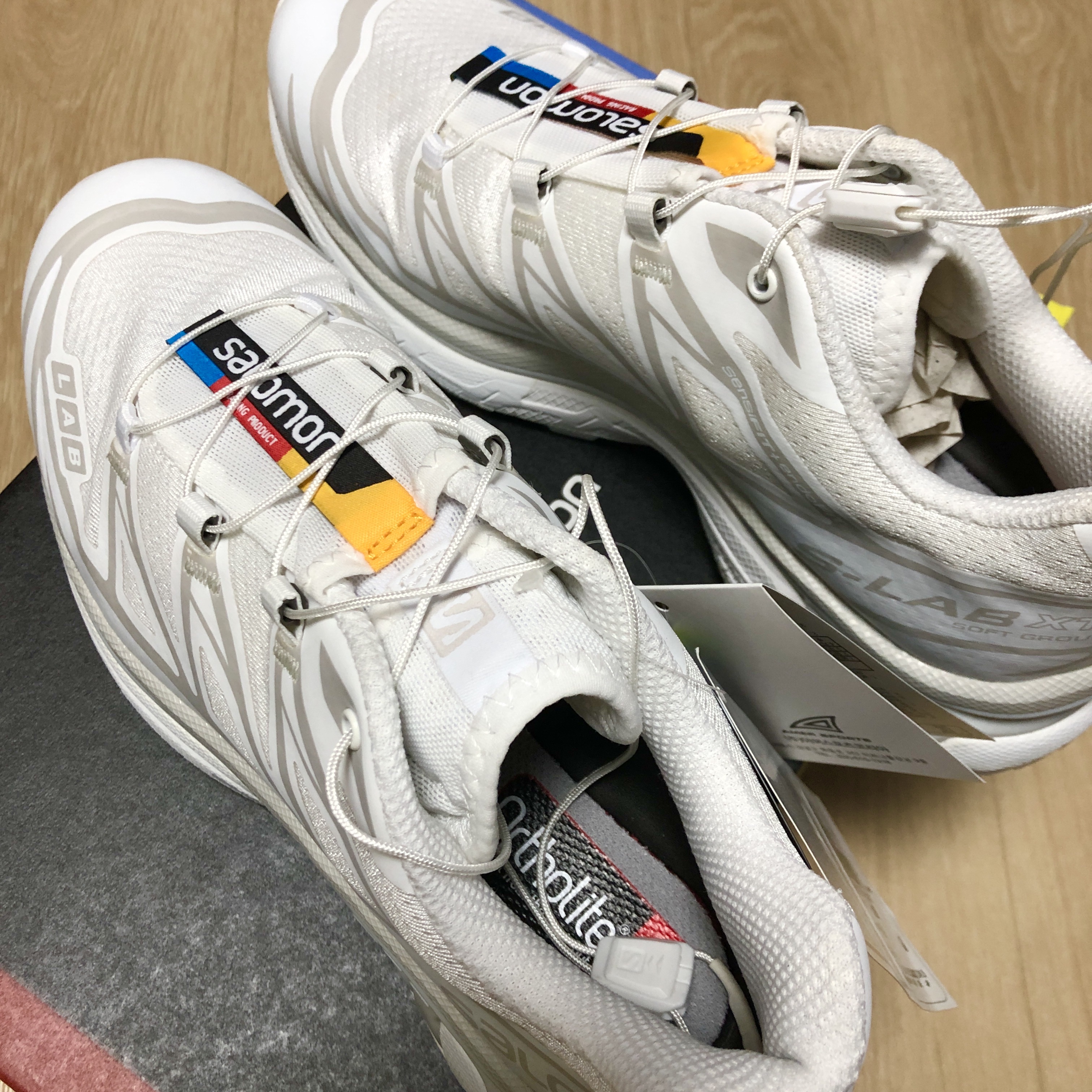 Salomon XT-6 ADV White 착용 스타일