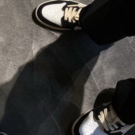 Jordan 1 x Travis Scott x Fragment Retro Low OG SP Military Blue 착용 스타일