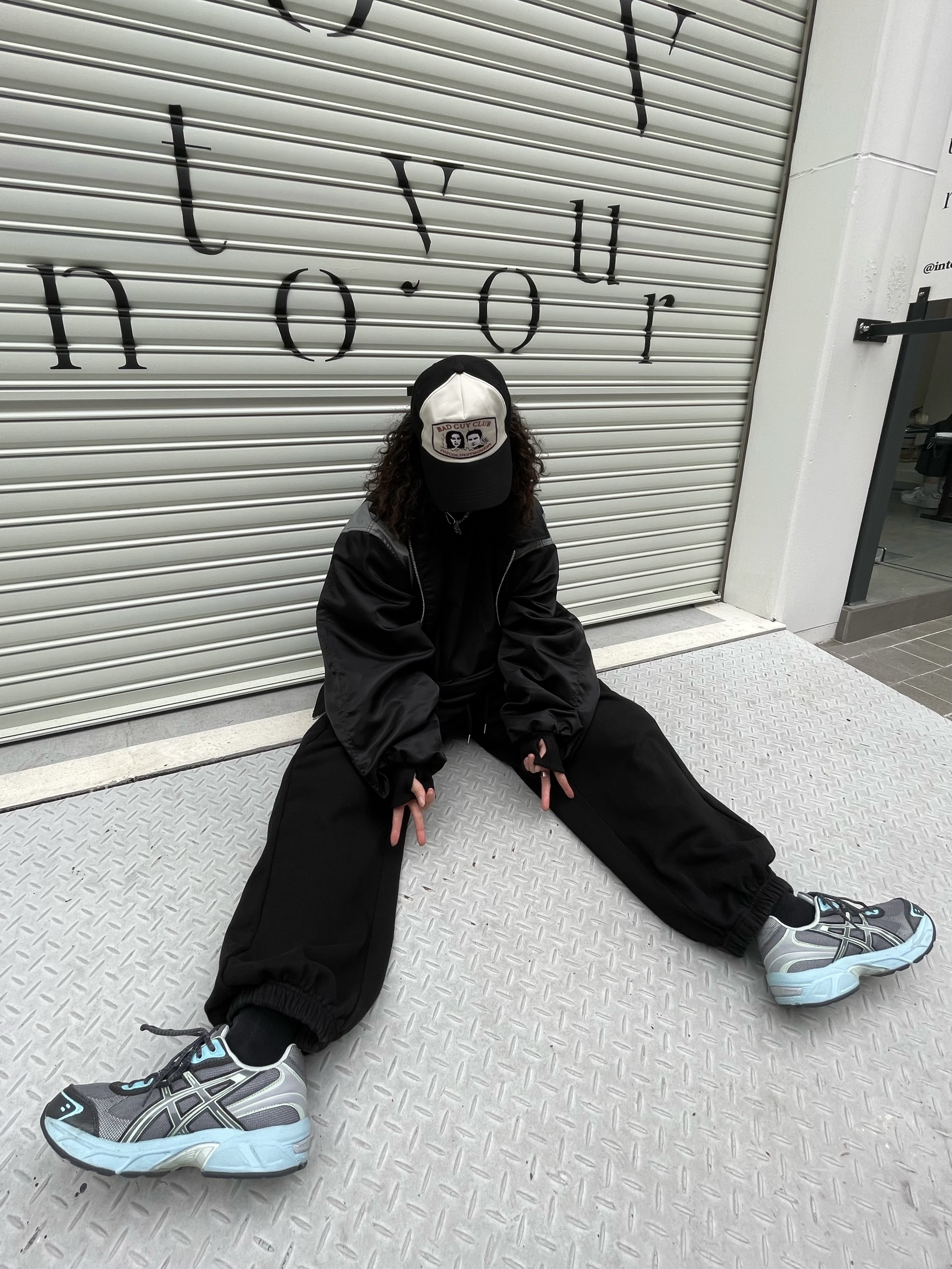 Asics UB2-S Gel-1130 Metropolis Lichen Rock 착용 스타일 - 1