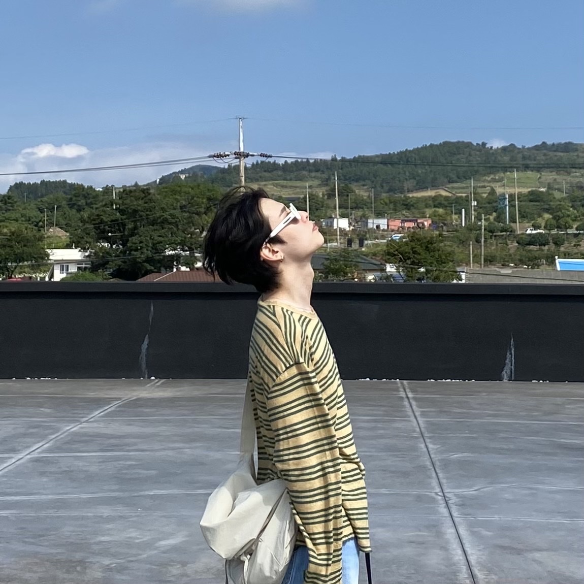 Our Legacy Lock Longsleeve Golden Green Linen Stripe, Adidas Yeezy Foam RNNR Ararat 착용 스타일 - 3