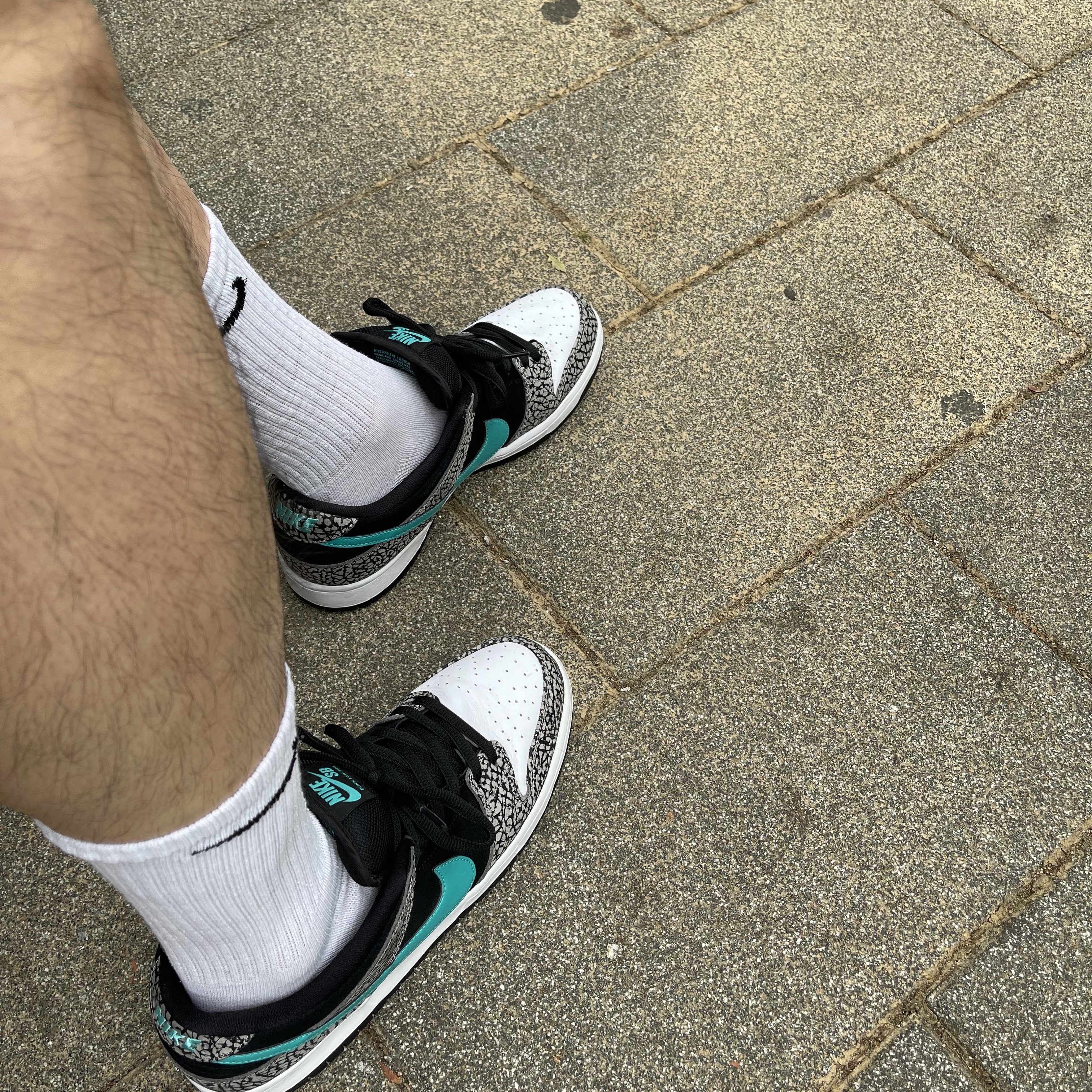 Nike SB Dunk Low Pro Clear Jade 착용 스타일 - 3