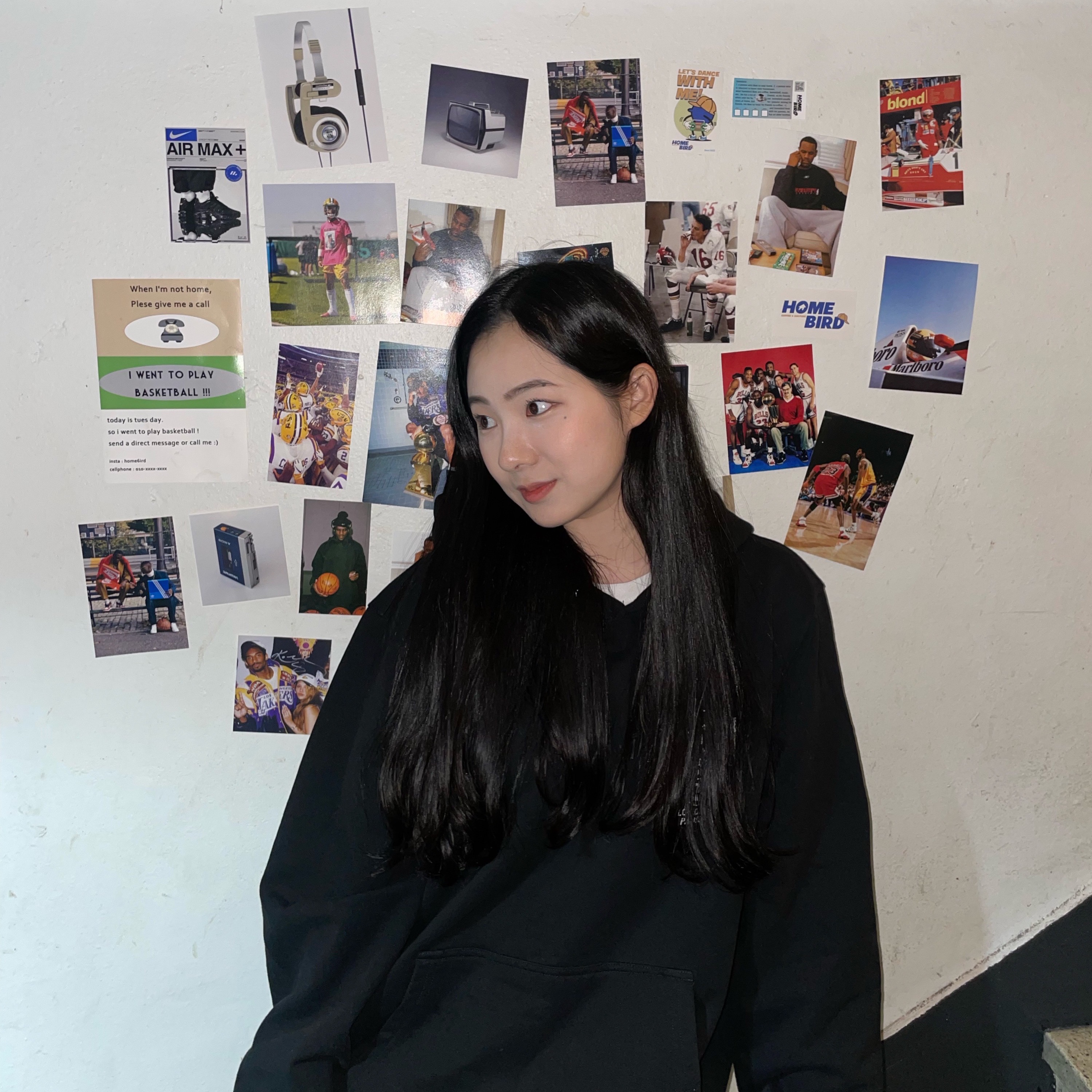 Stussy Stock DSM Los Angeles T-Shirt White, Stussy World Tour Hoodie Black 2022 착용 스타일