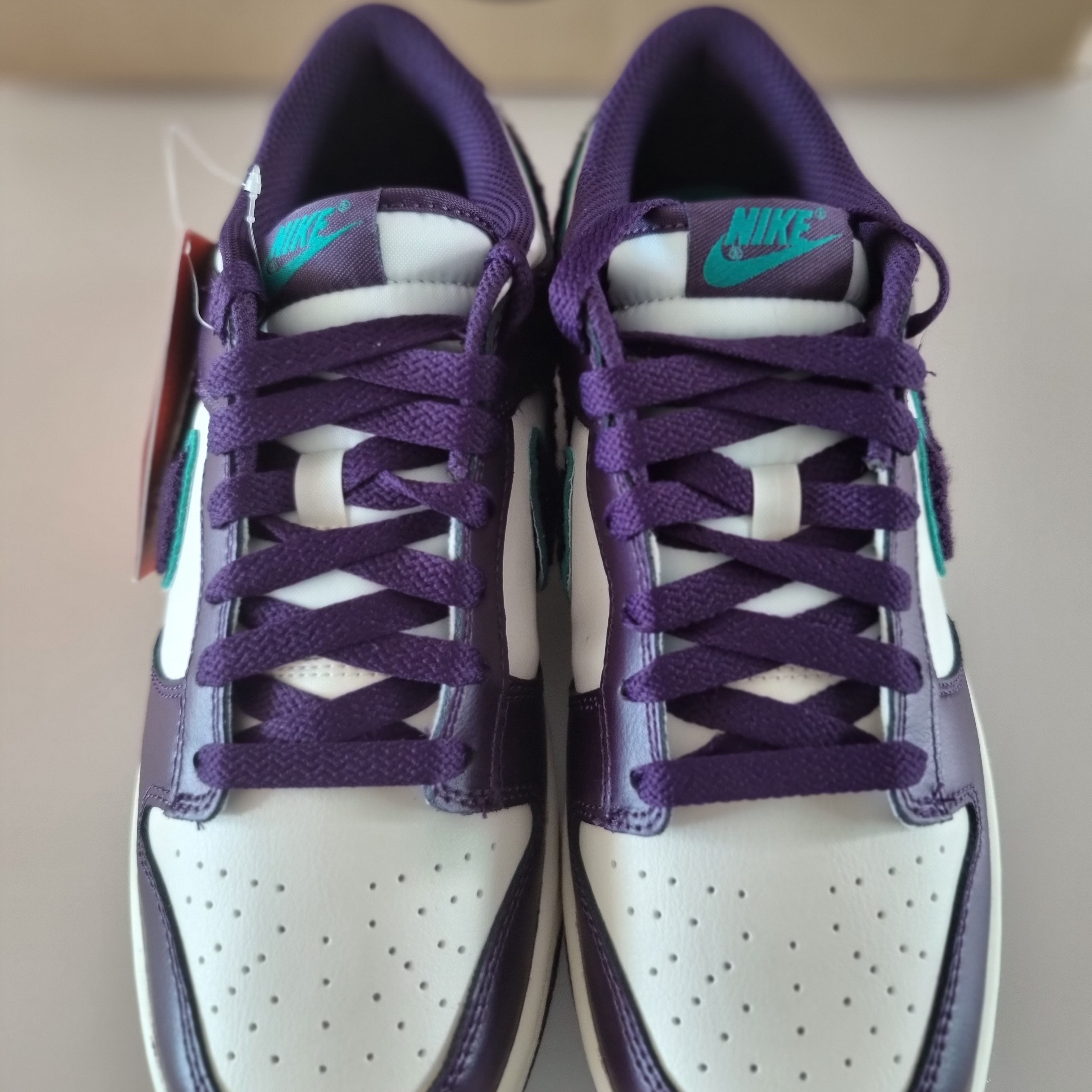 Nike Dunk Low Grand Purple 착용 스타일 - 1