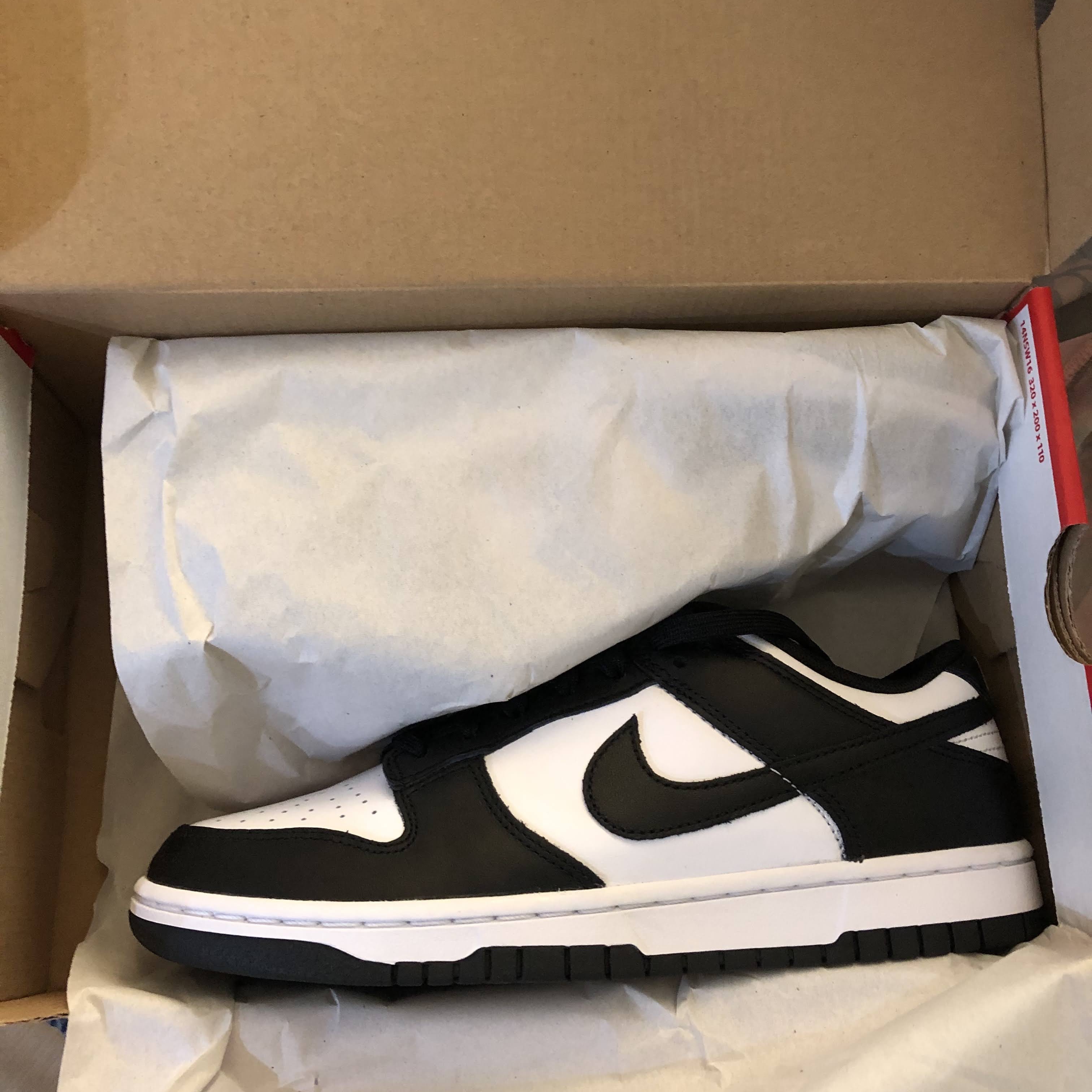 Nike Dunk Low Retro Black 착용 스타일