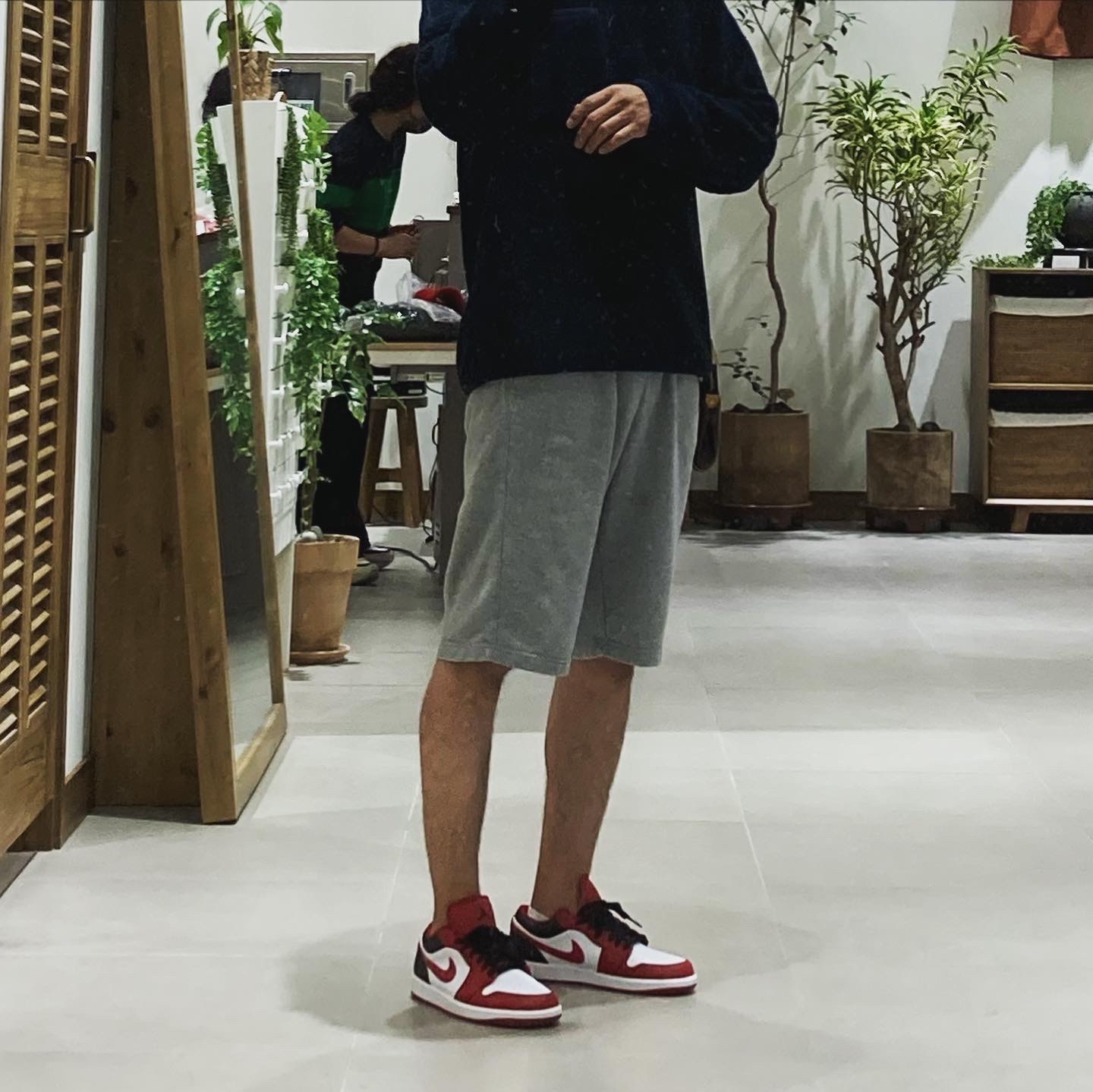Jordan 1 Low White Gym Red Black, Nike Dunk Low Retro PRM Halloween 착용 스타일 - 1