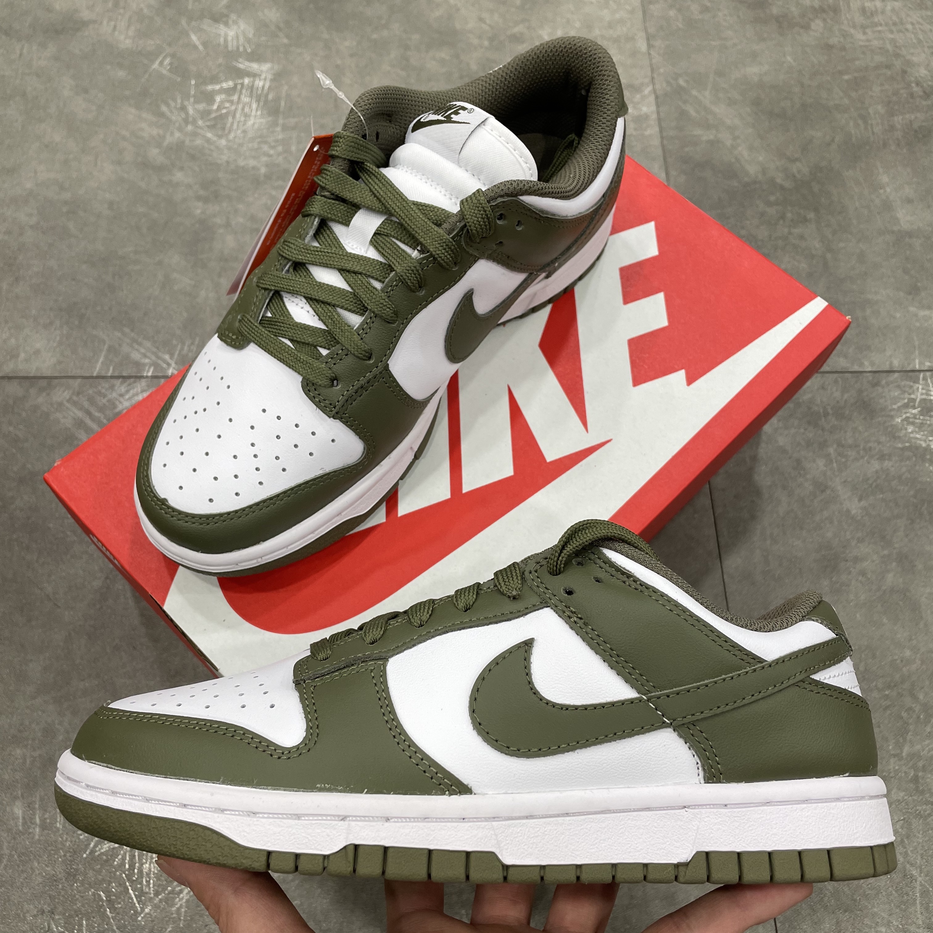 (W) Nike Dunk Low Medium Olive 착용 스타일