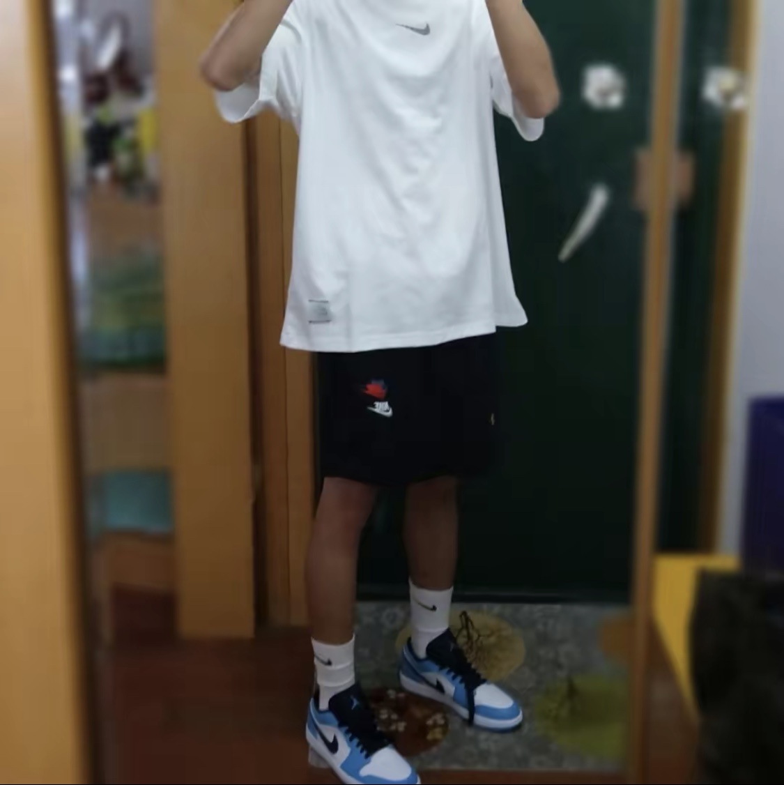 Jordan 1 Low Dark Powder Blue 착용 스타일
