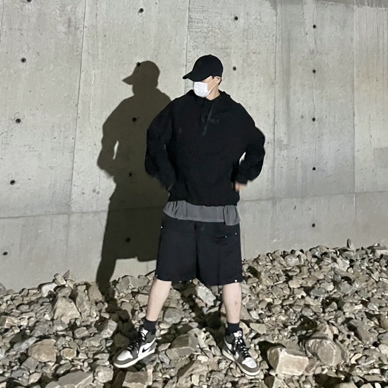 Jordan 1 x Travis Scott Retro High OG SP Mocha, Undermycar Sioki Acken Waffle Hoodie Ink Black - 22SS 착용 스타일