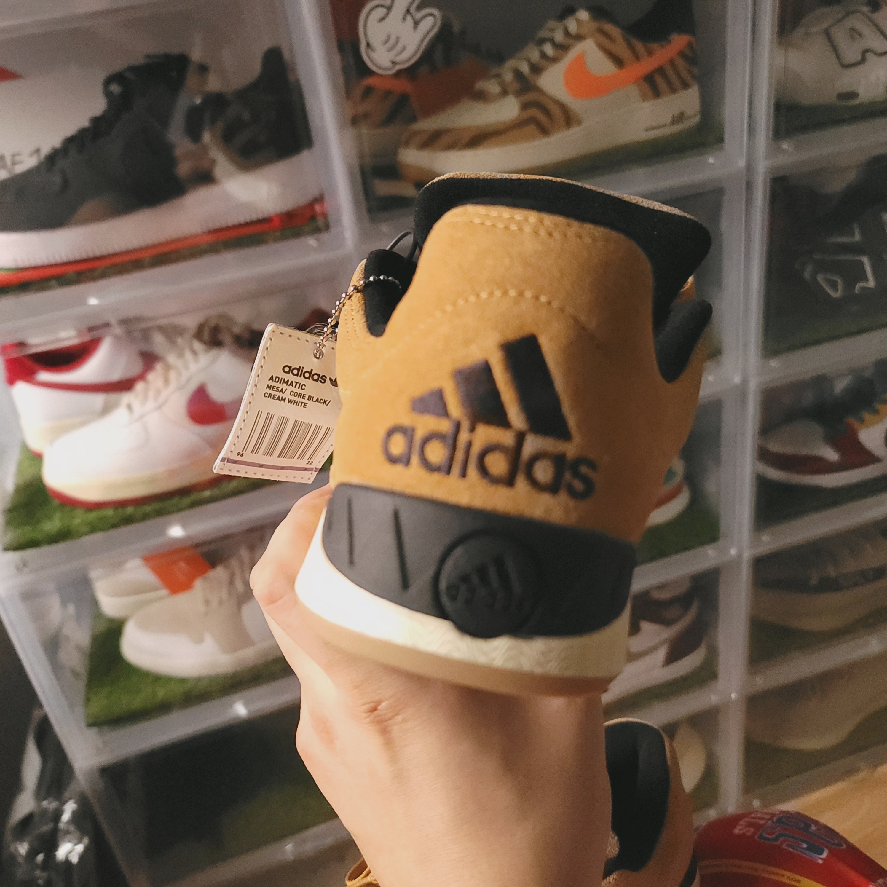 Adidas x Atmos Adimatic OG Shoebox 착용 스타일 - 4