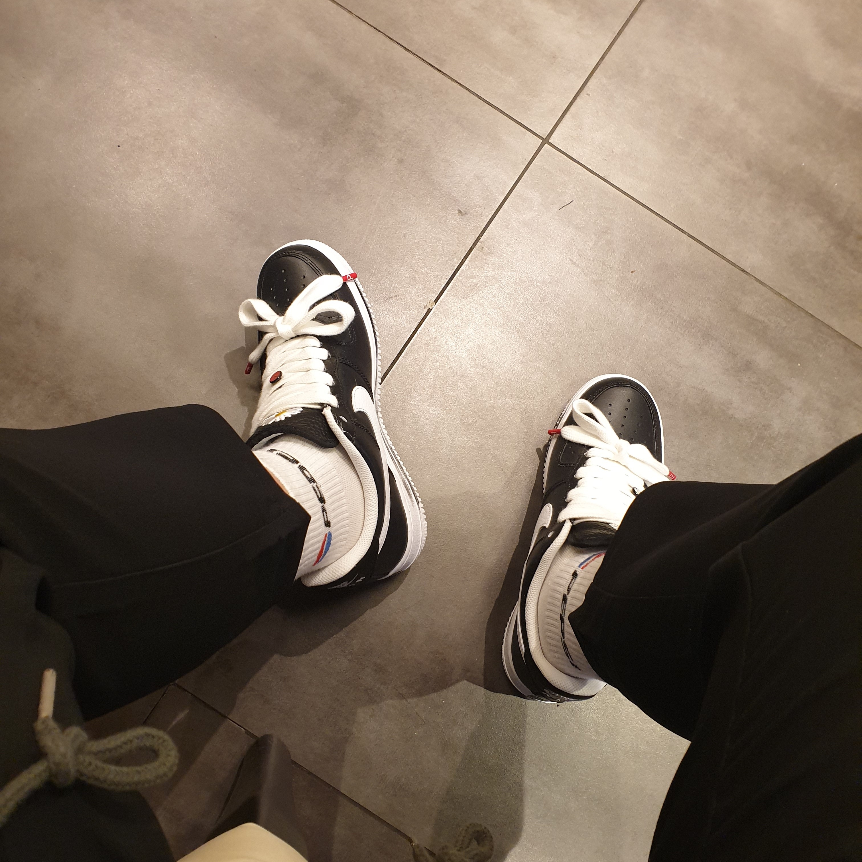 Nike x Peaceminusone Air Force 1 Low Para-Noise 착용 스타일 - 2