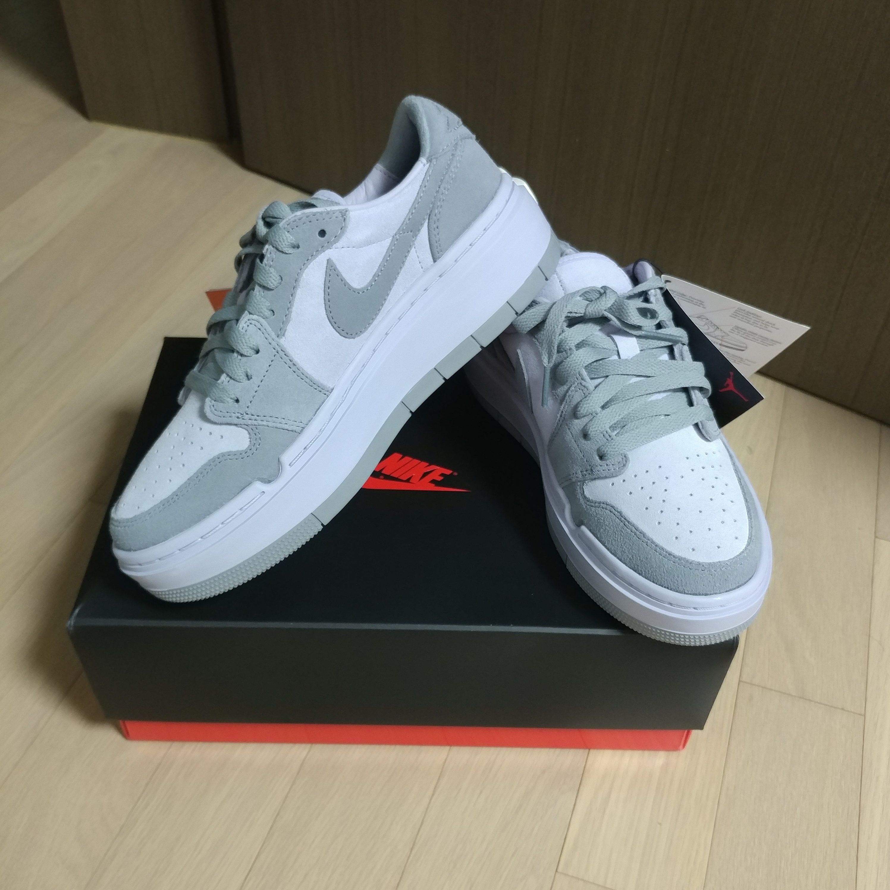 (W) Jordan 1 Elevate Low Stealth 착용 스타일 - 1