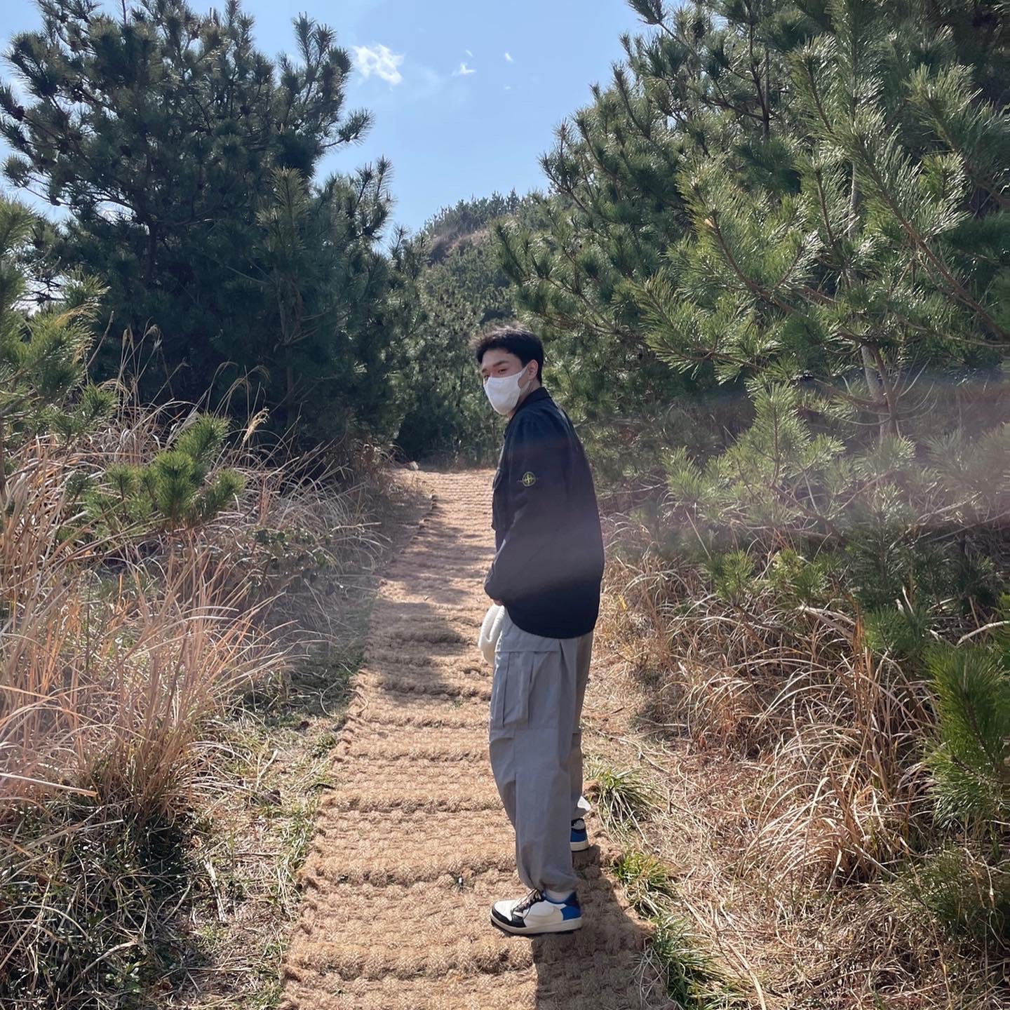 Stone Island 113WN T.CO+OLD Overshirt Black - 21FW, Jordan 1 x Travis Scott x Fragment Retro Low OG SP Military Blue 착용 스타일
