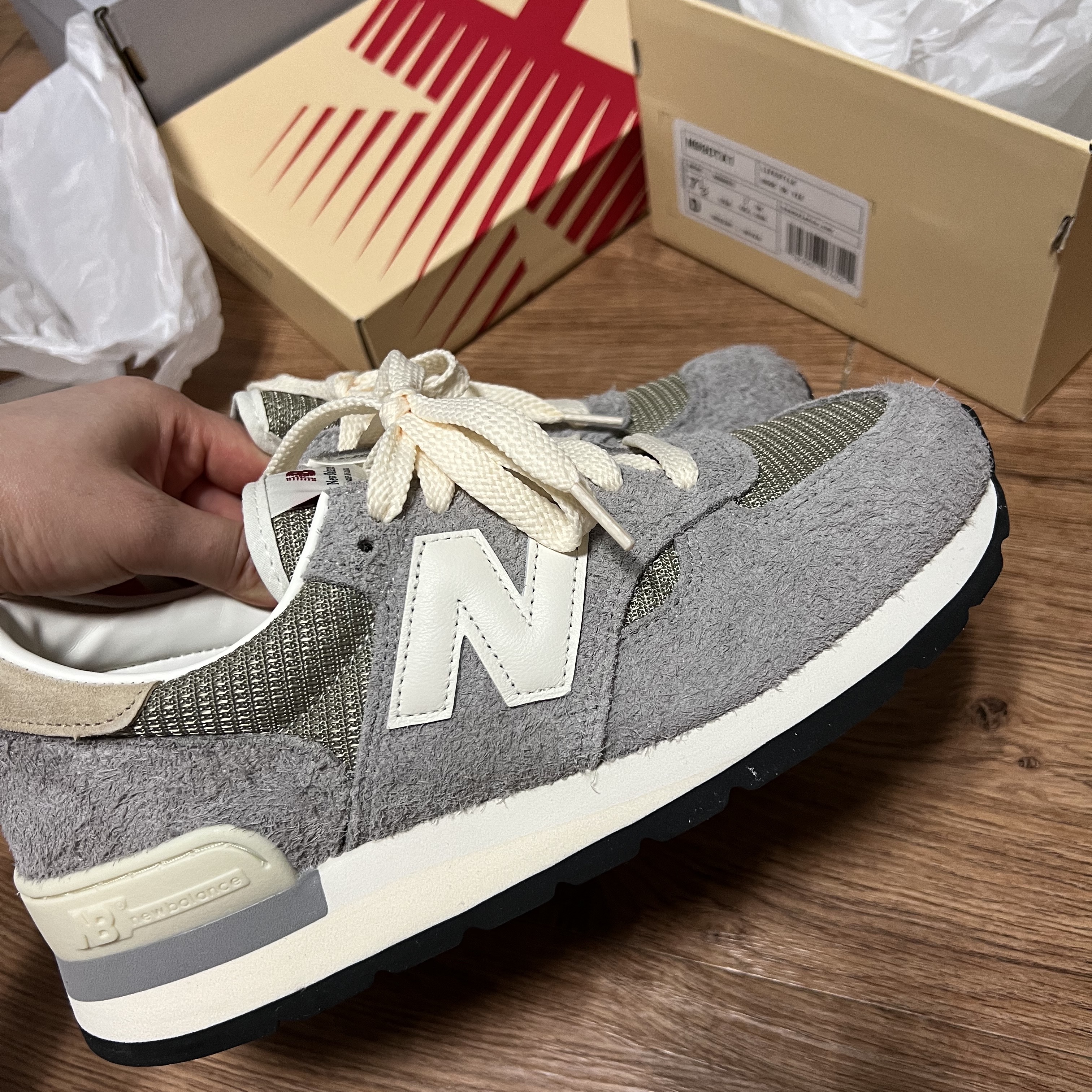 New Balance 990v1 Made in USA Marblehead Incense 착용 스타일