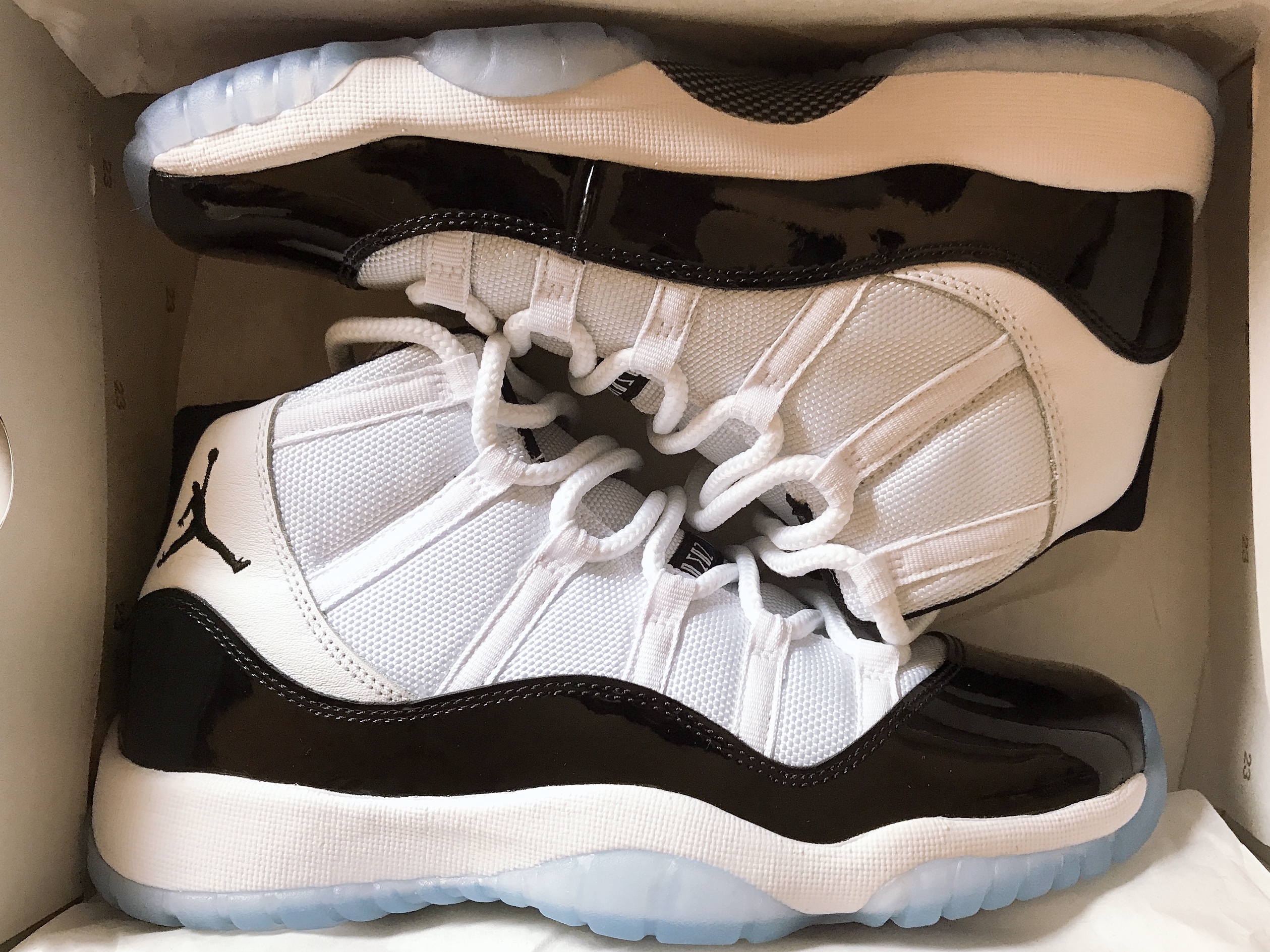 Jordan 11 Retro Concord 2018, (GS) Jordan 11 Retro Concord 2018 착용 스타일