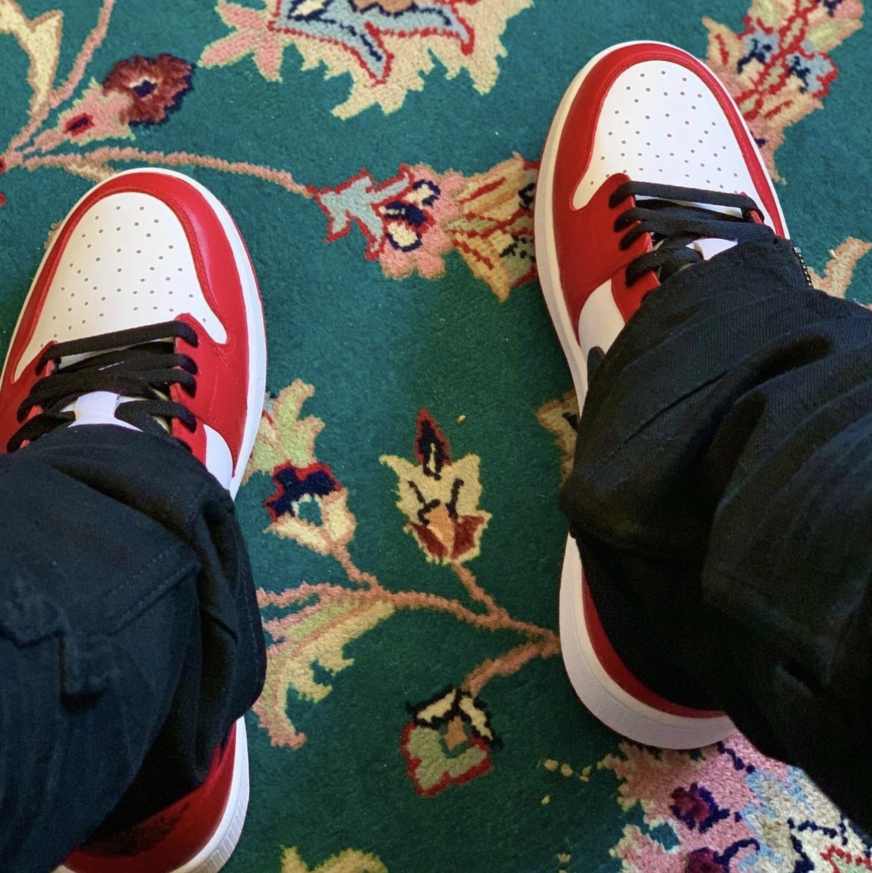 Jordan 1 Low Golf Chicago 착용 스타일 - 1